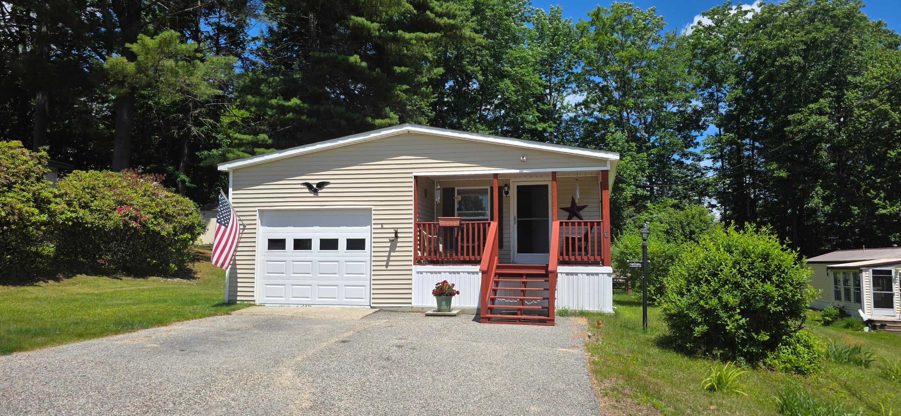 6 Redwood Drive — photo