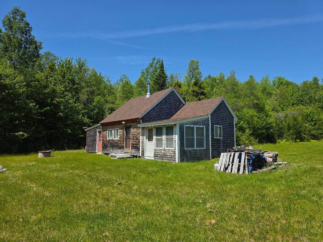 L 13 & 15 Bartlett Road — photo