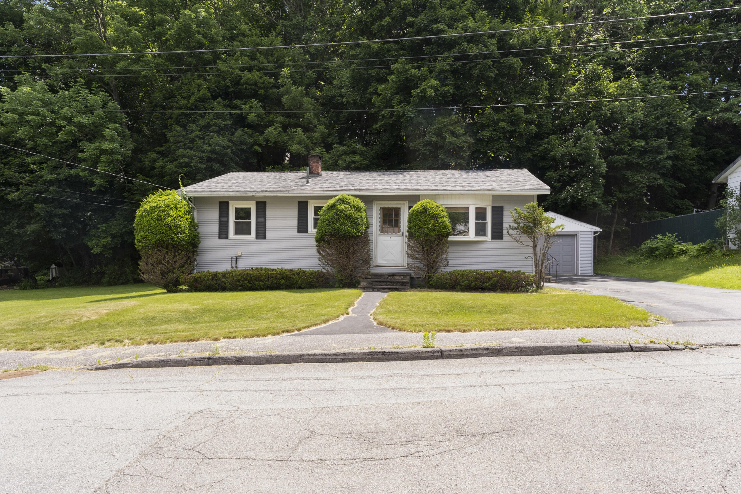 2 Dennis Street — photo