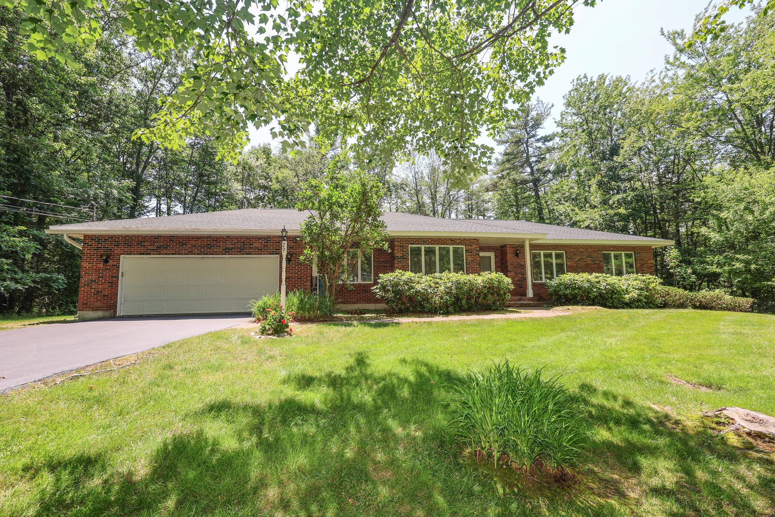 29 Rosewood Circle — photo