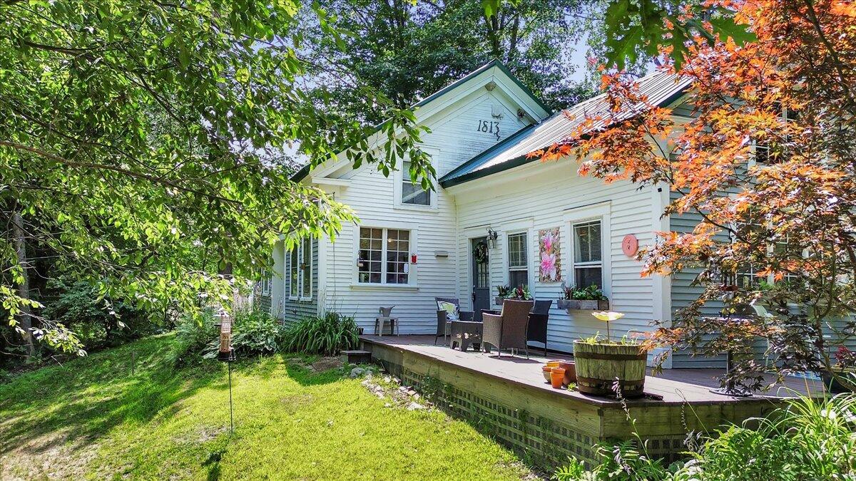375 Swan Lake Avenue — photo
