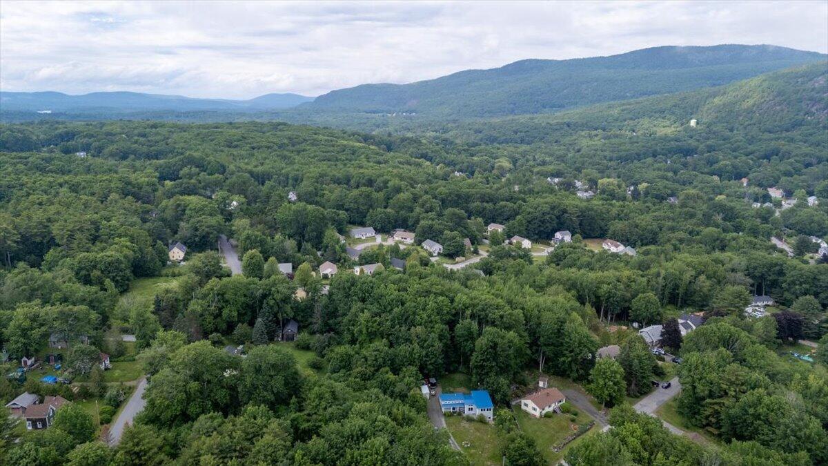 8 Cobb Hill Road — photo
