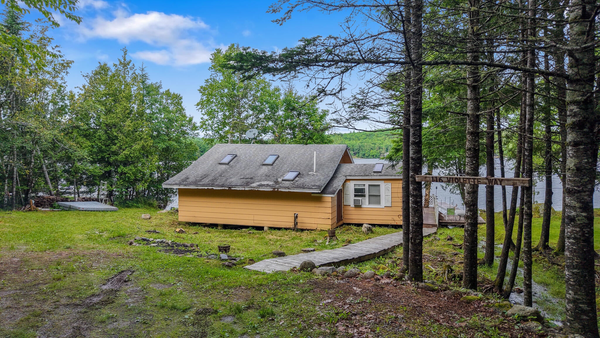 116 Violette Way — photo