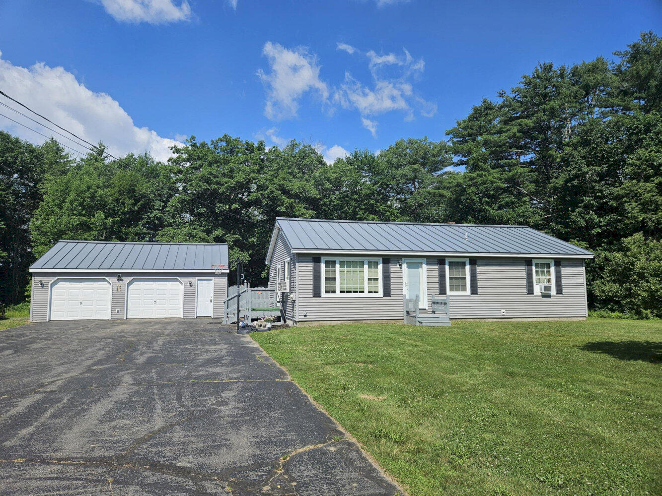 1029 E River Road — photo