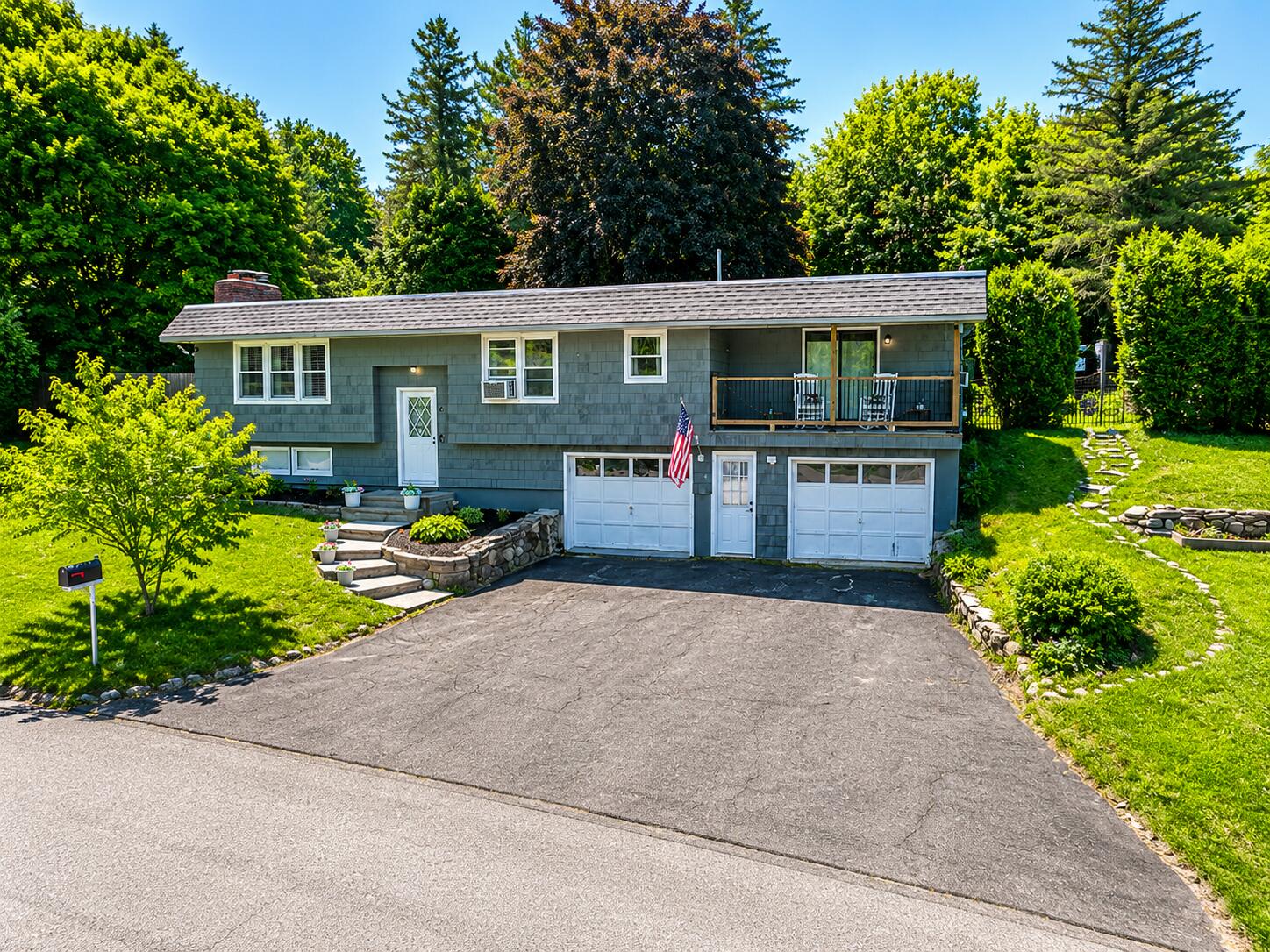 6 Jacqueline Avenue — photo