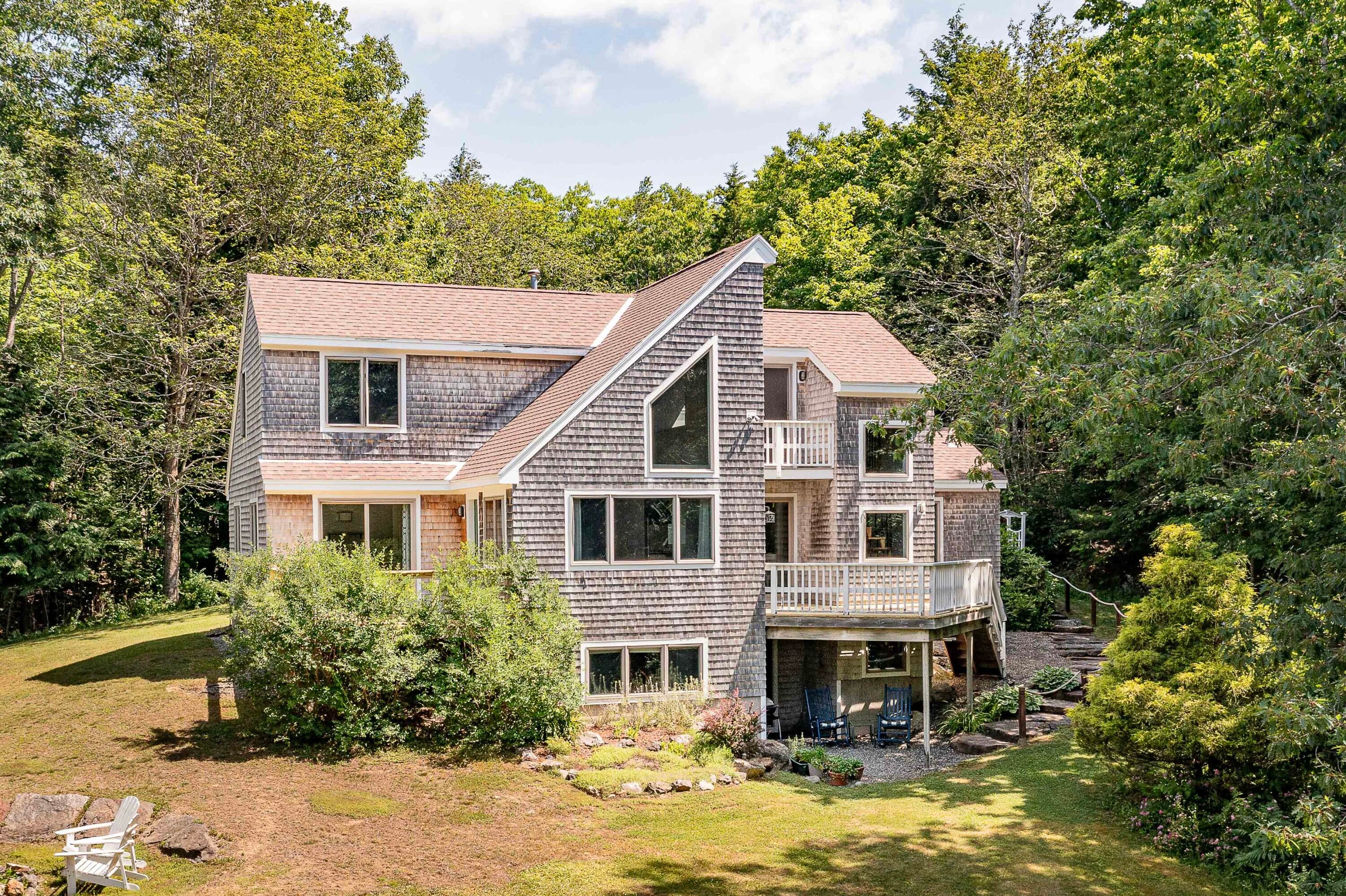 2 Springbrook Way — photo