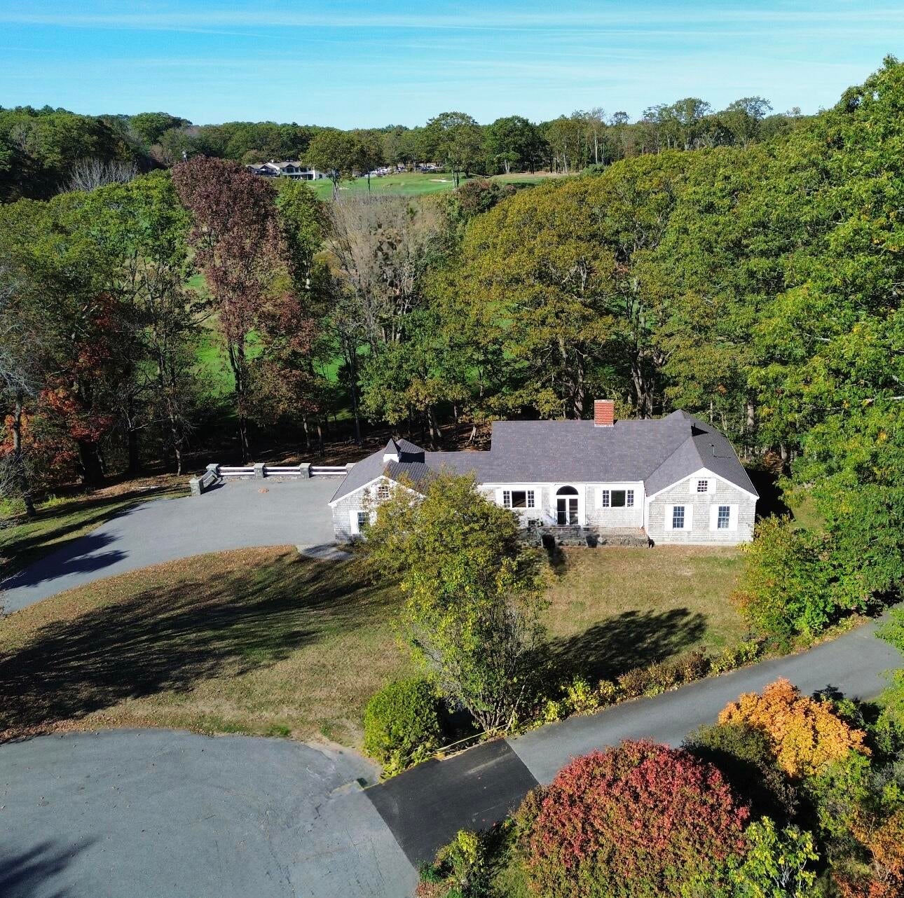10 Pheasant Hill Road — photo