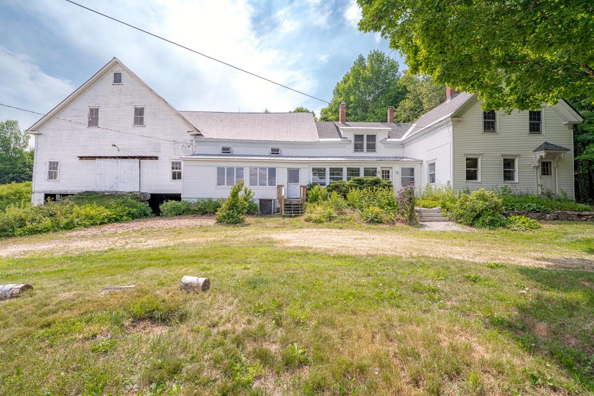 32 Don Hunt Road — photo
