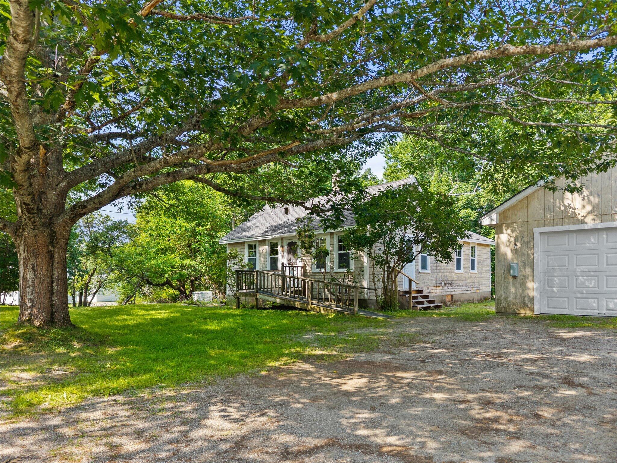 67 W Side Drive — photo