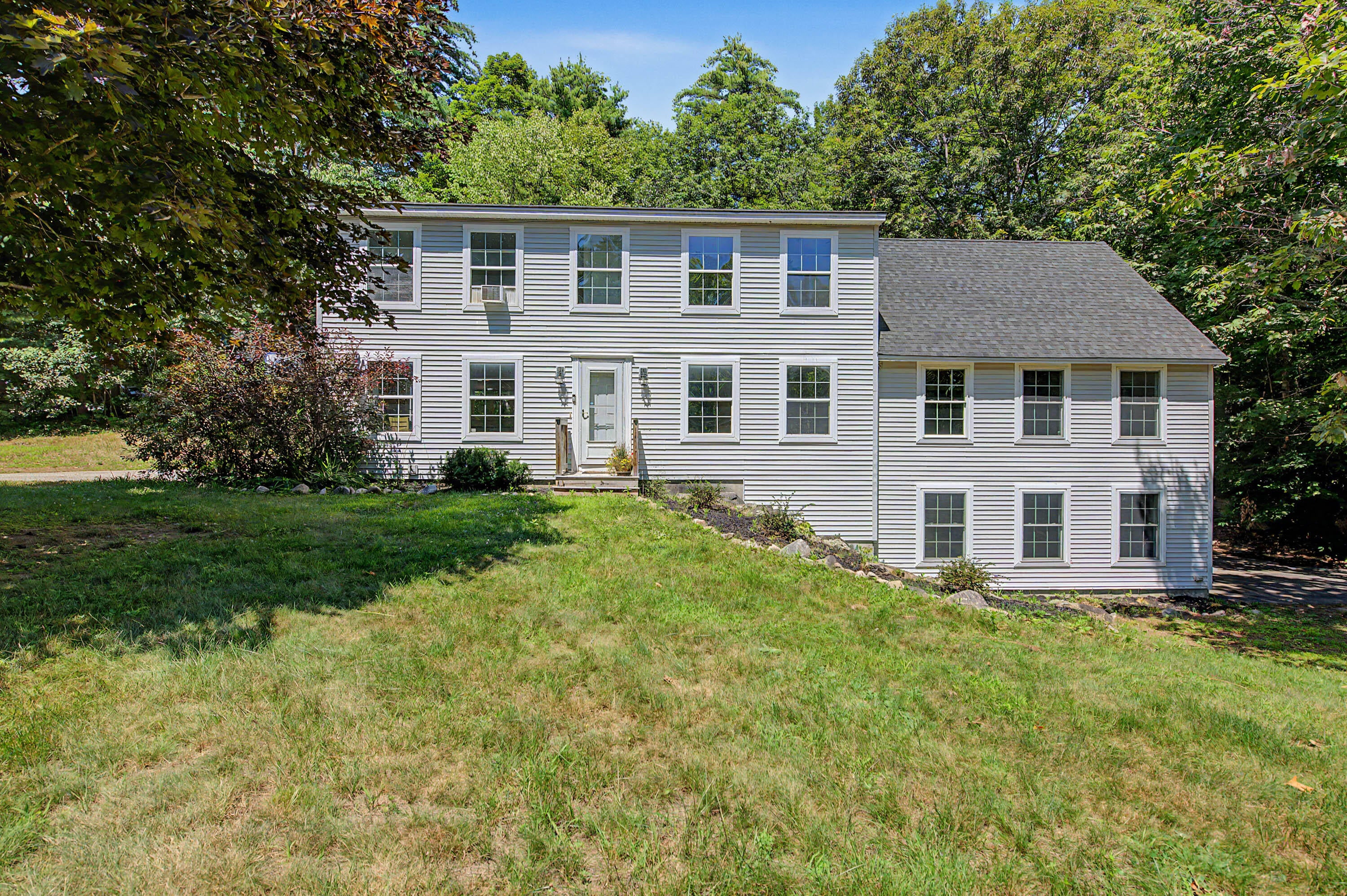 9 Monroe Drive — photo