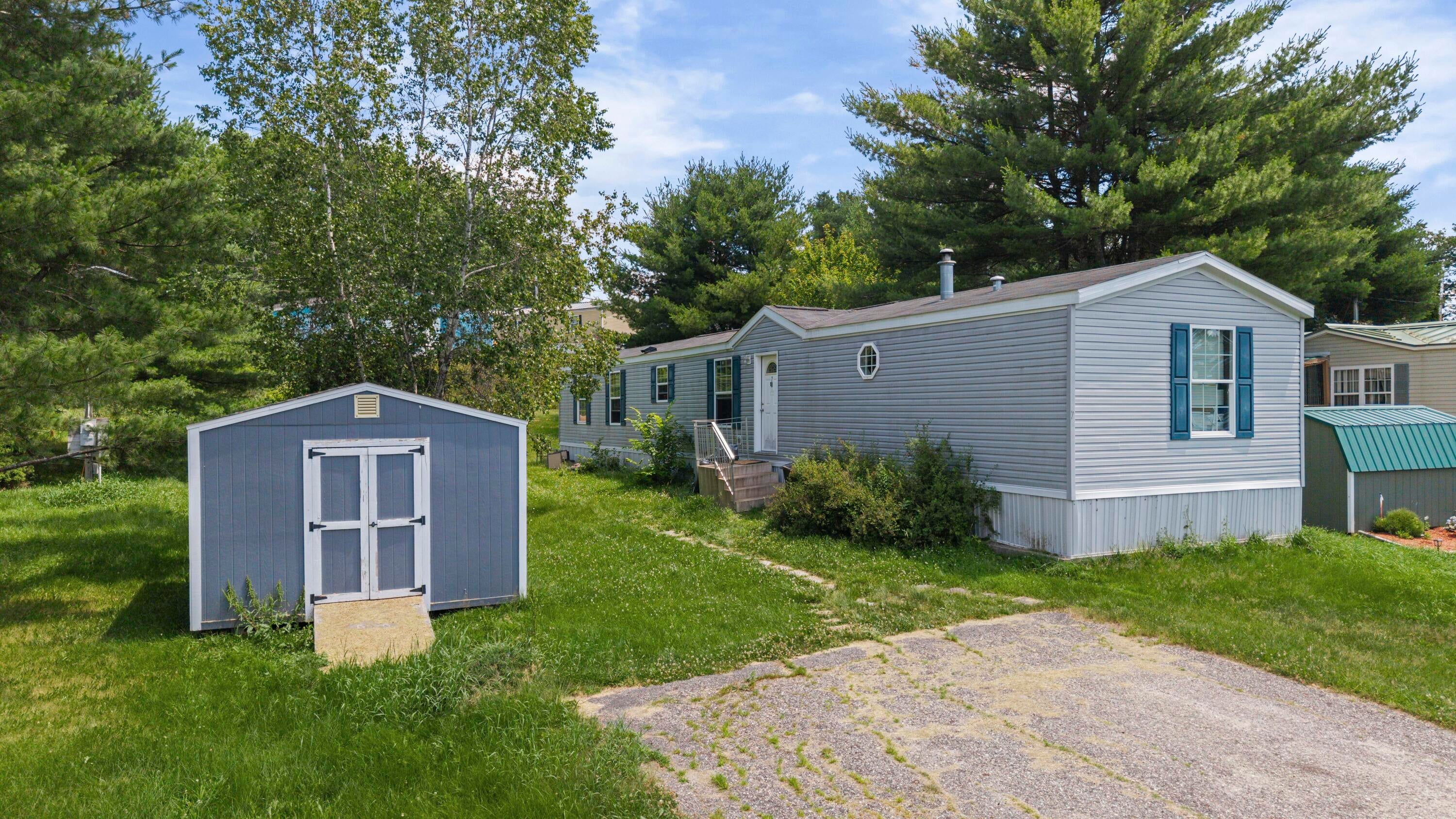 7 Lara Lane — photo