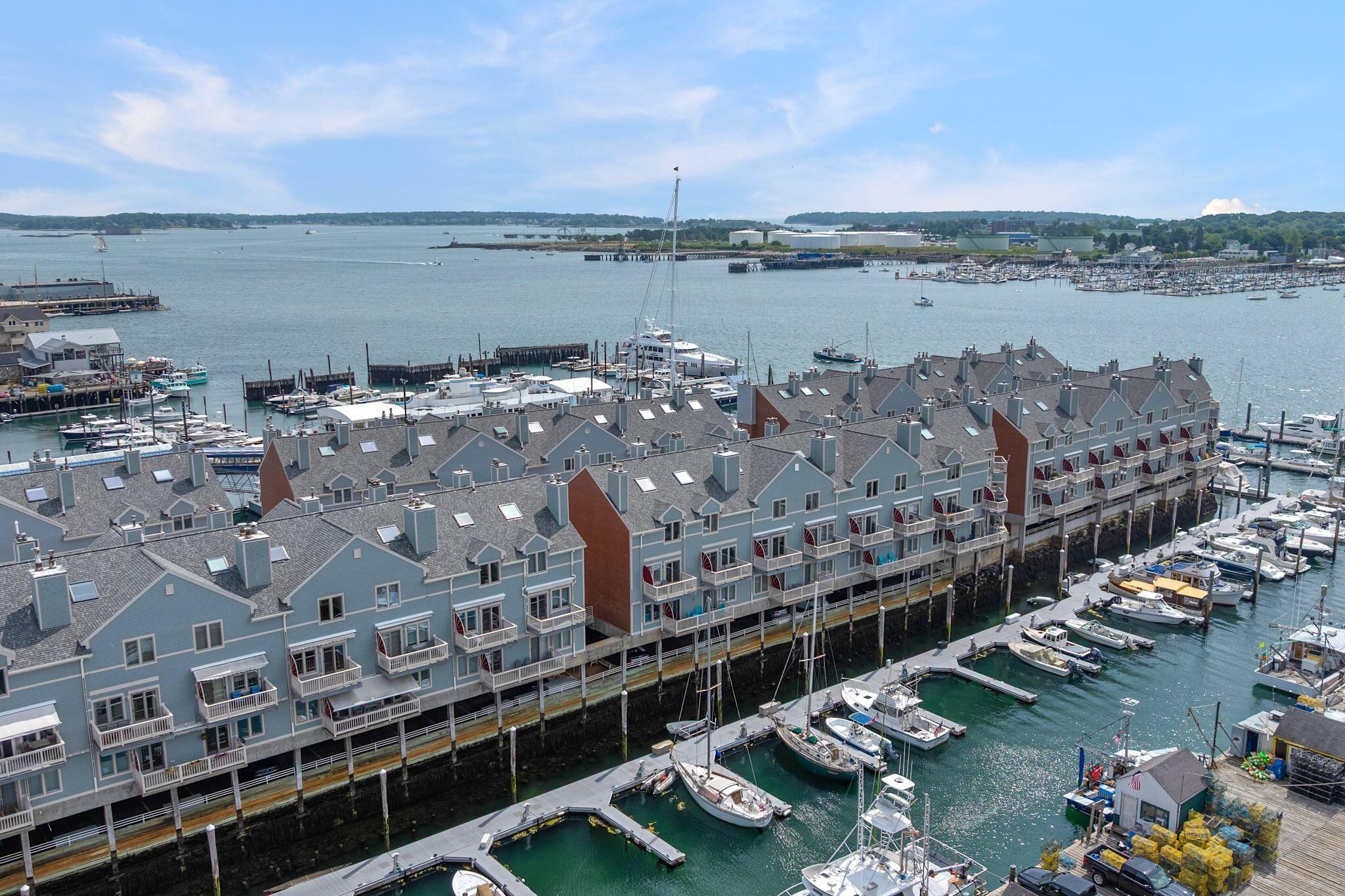 512 Chandlers Wharf 512 — photo