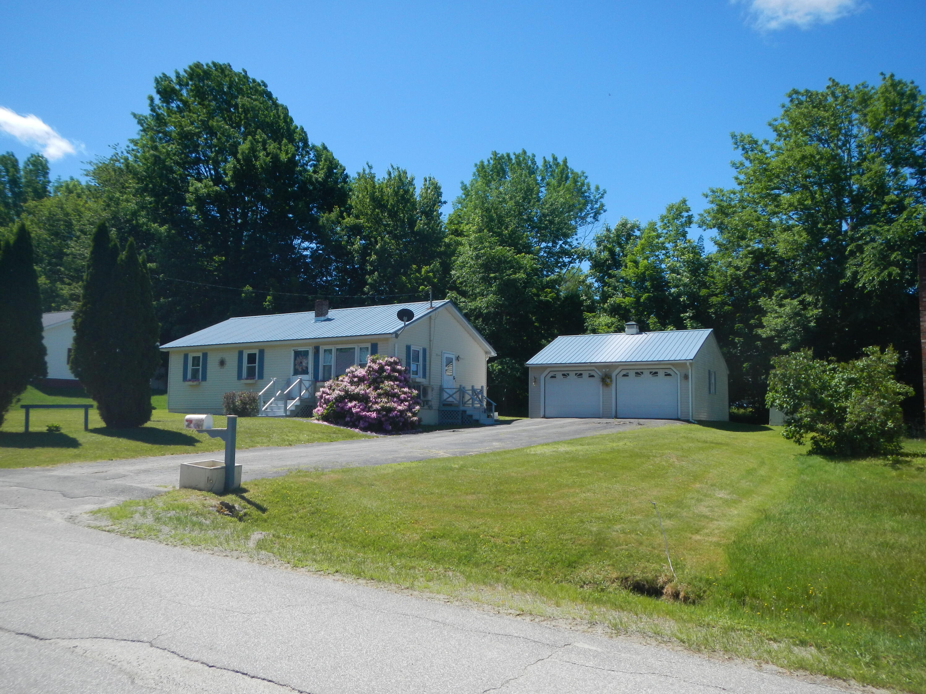 9 Tibbetts Drive — photo