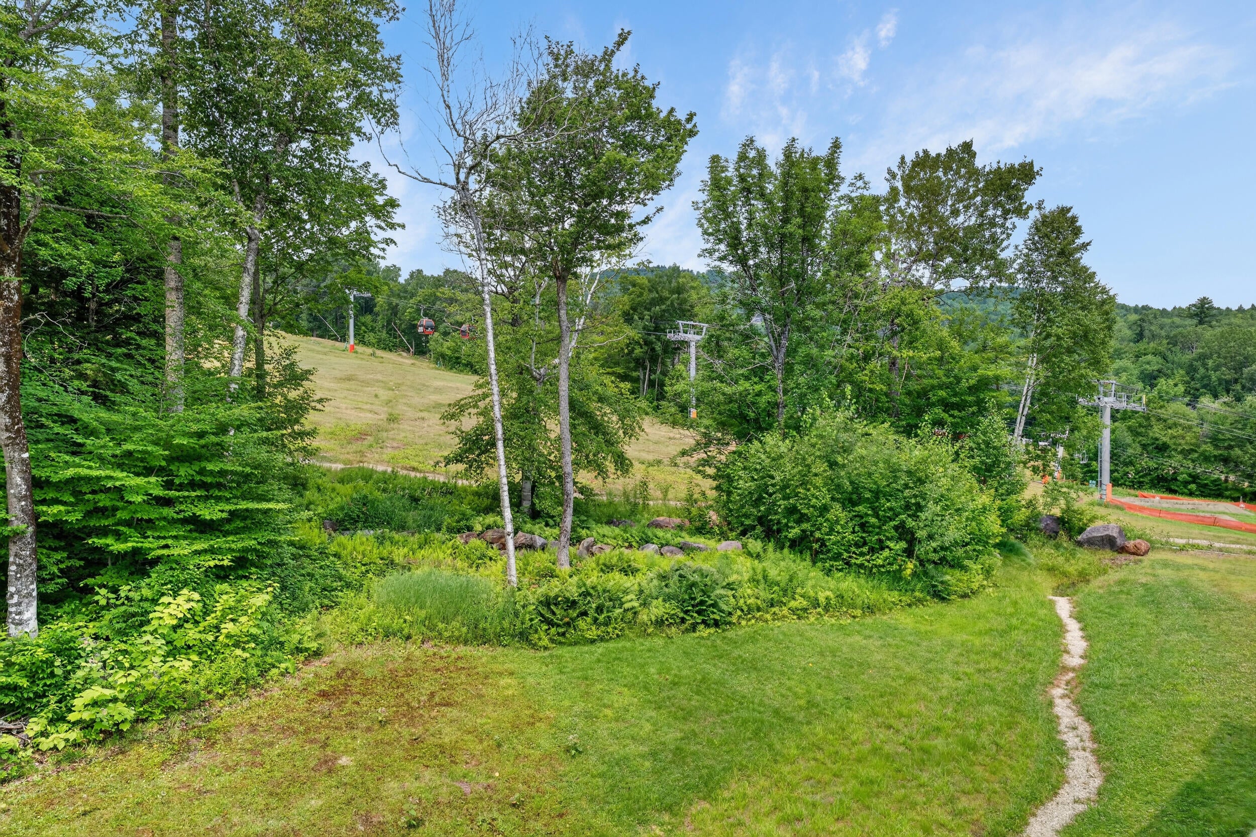 8 Cascades Drive B9 — photo