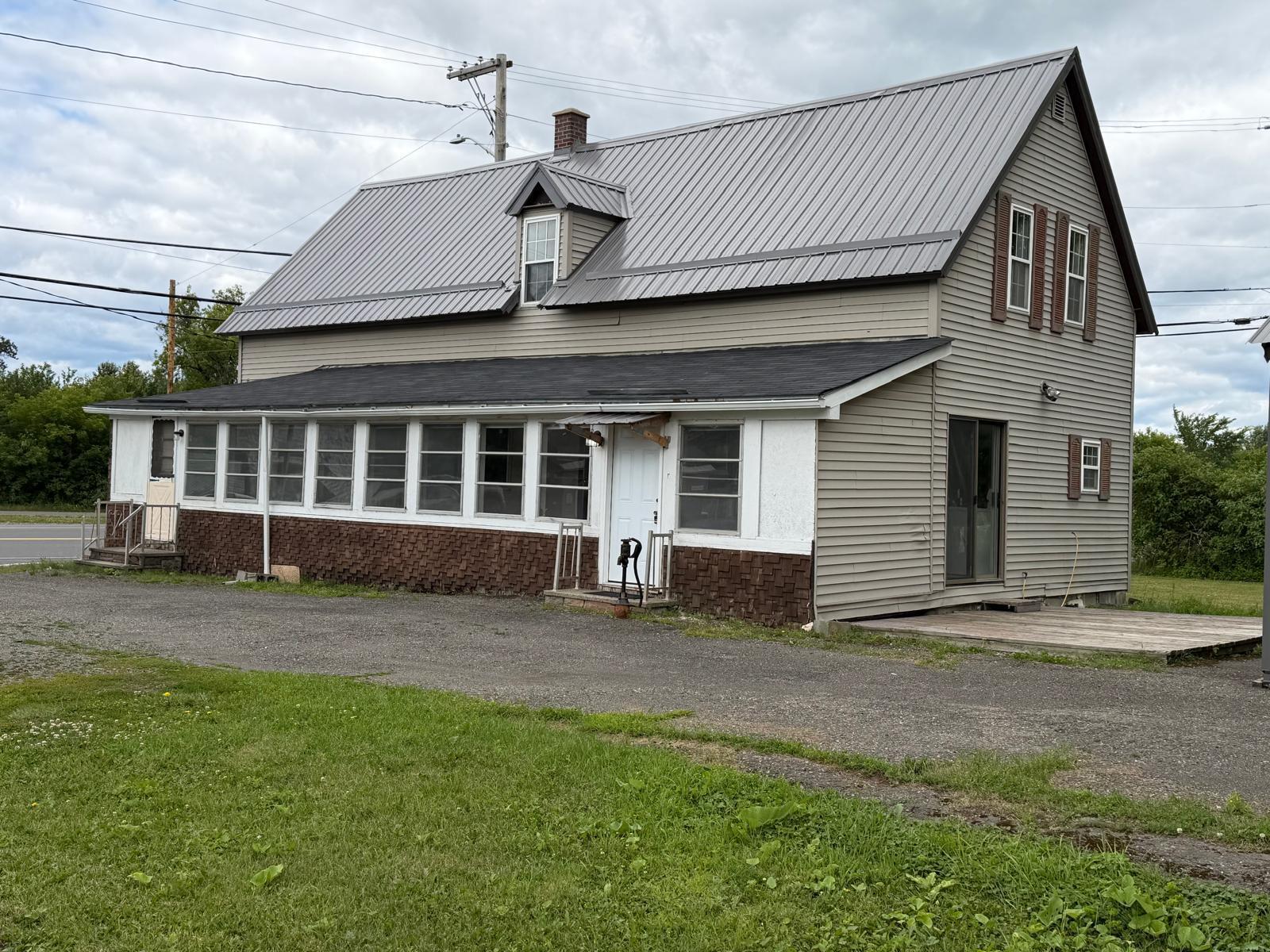 1299 Main Street — photo