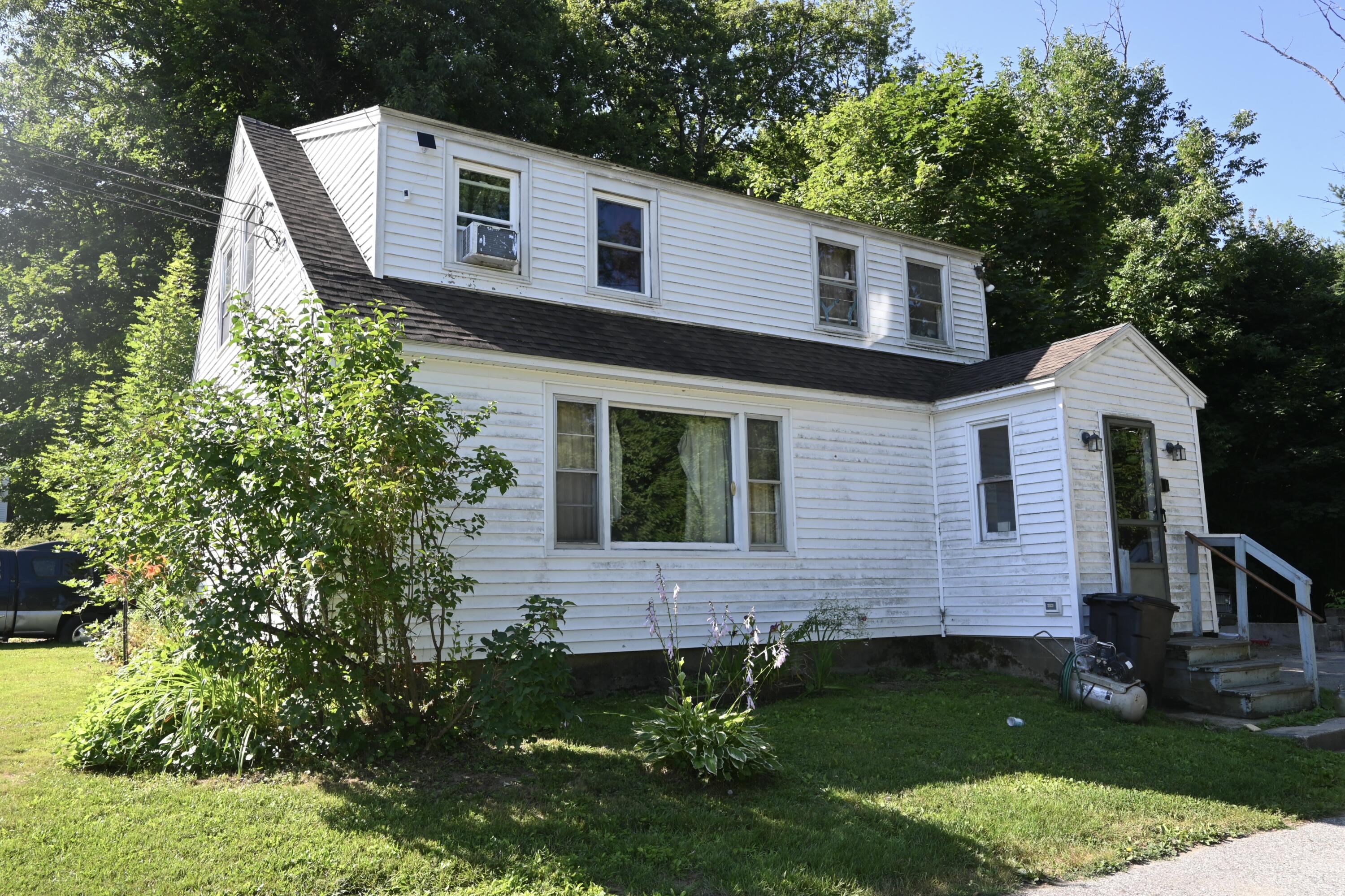 135 Upland Road — photo
