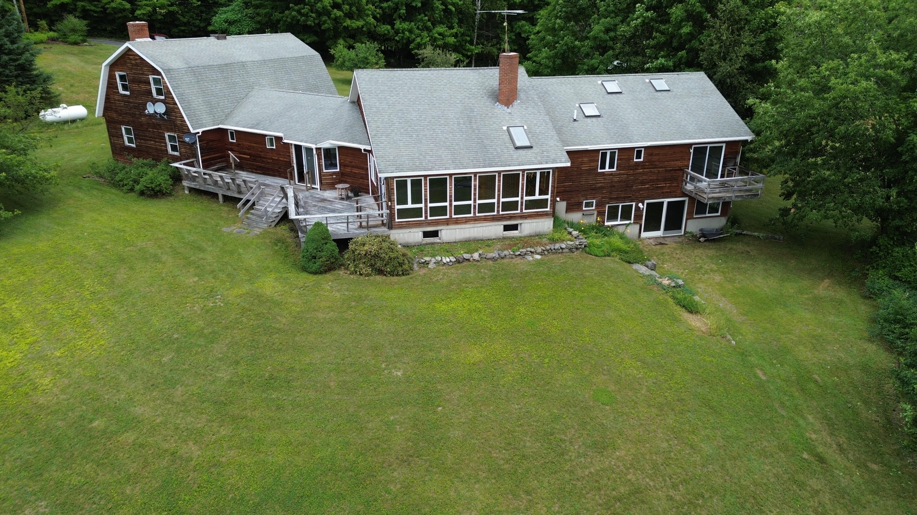 41 Brown Farm Road — photo