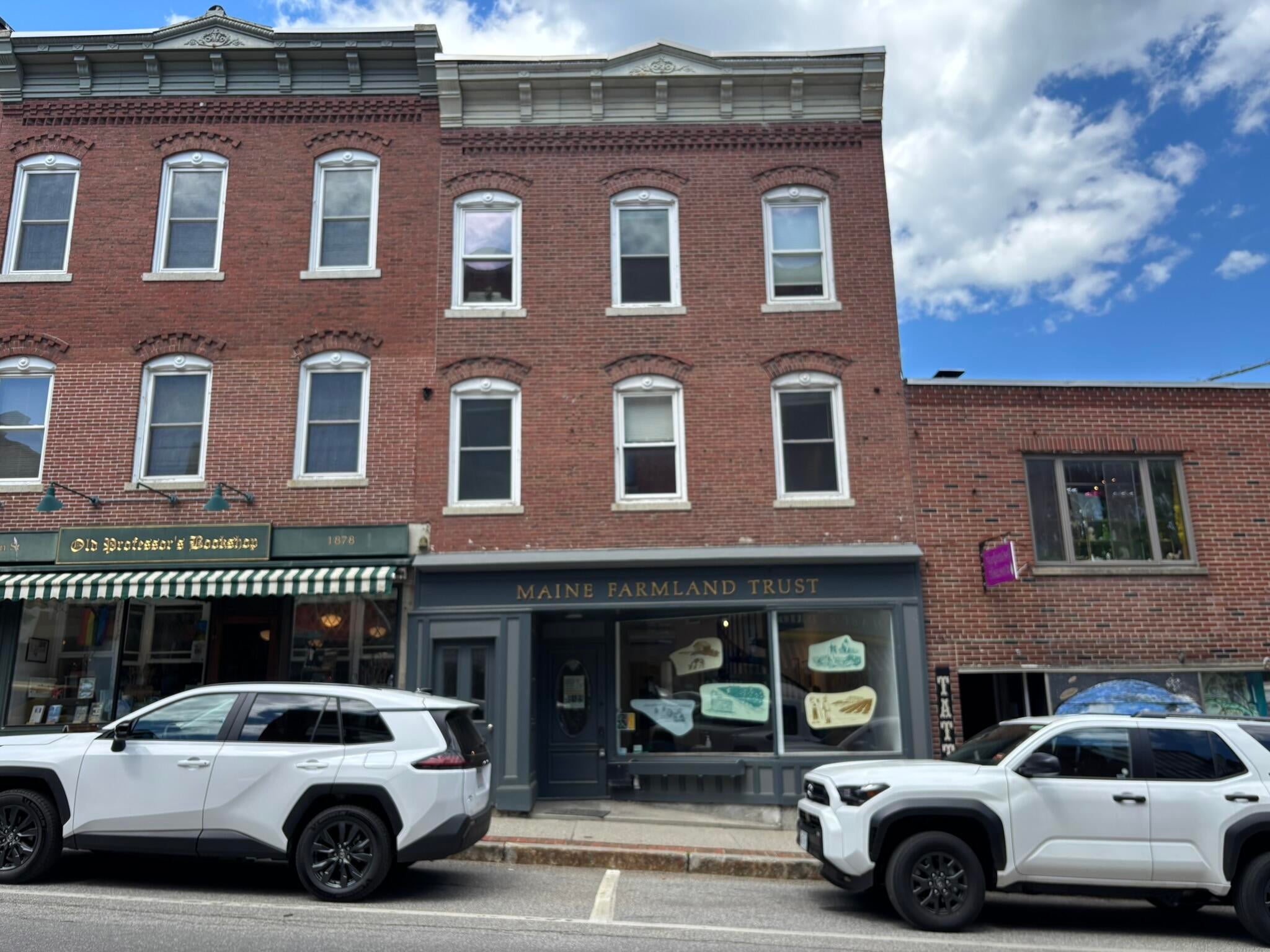 97 Main Street — photo