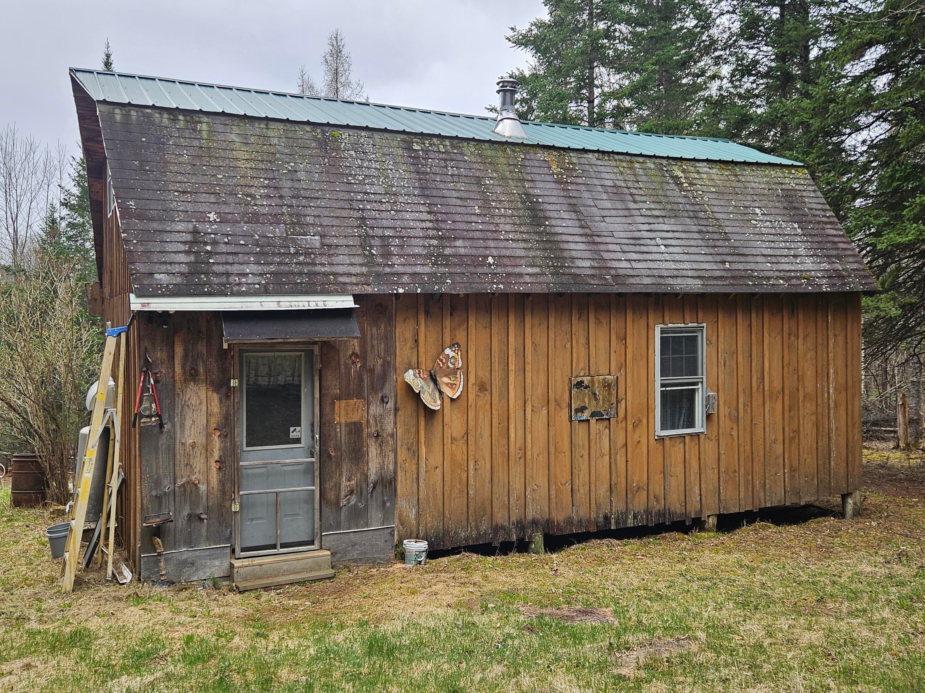 10 Hobbstown Road — photo