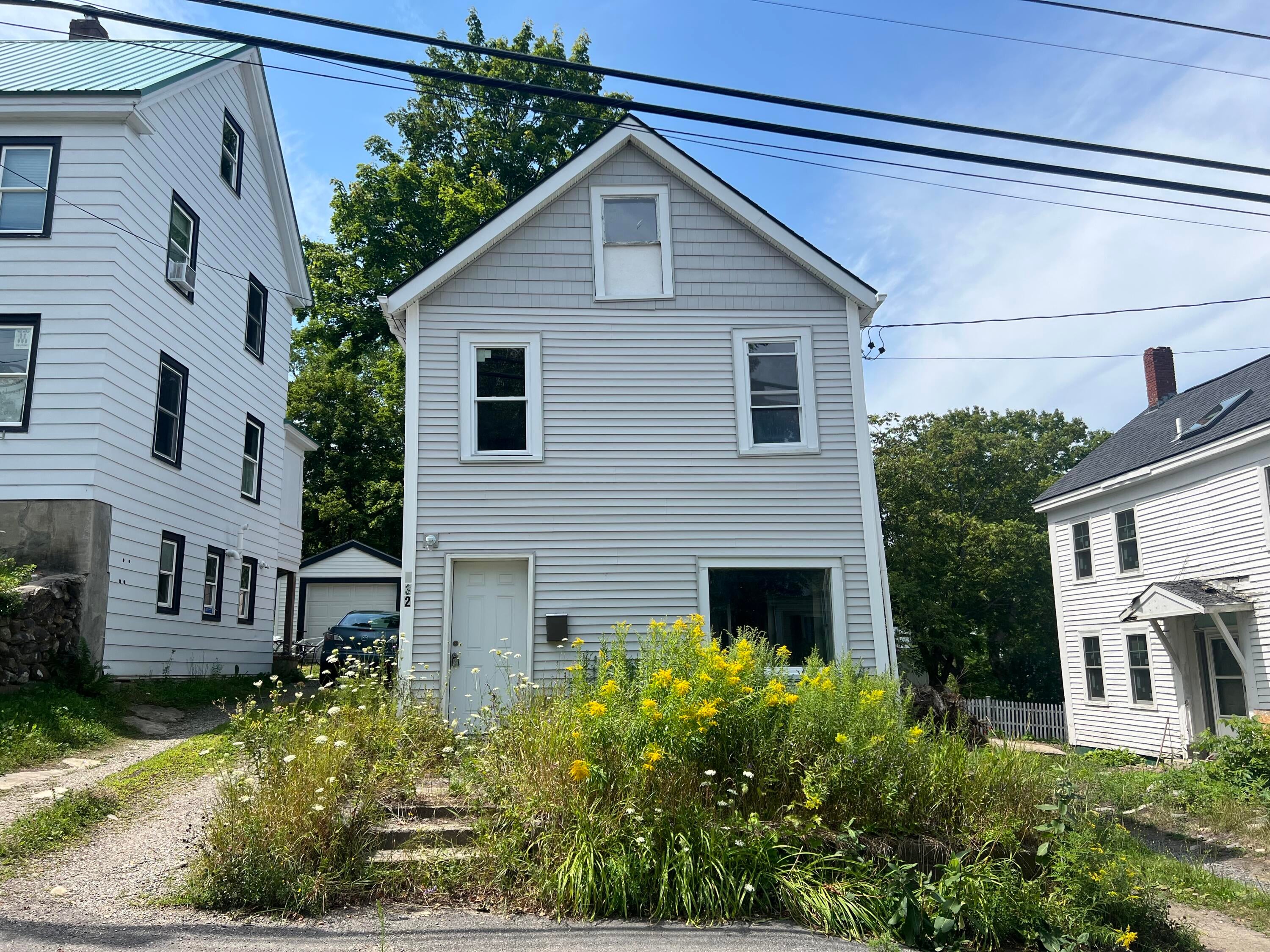 932 High Street — photo