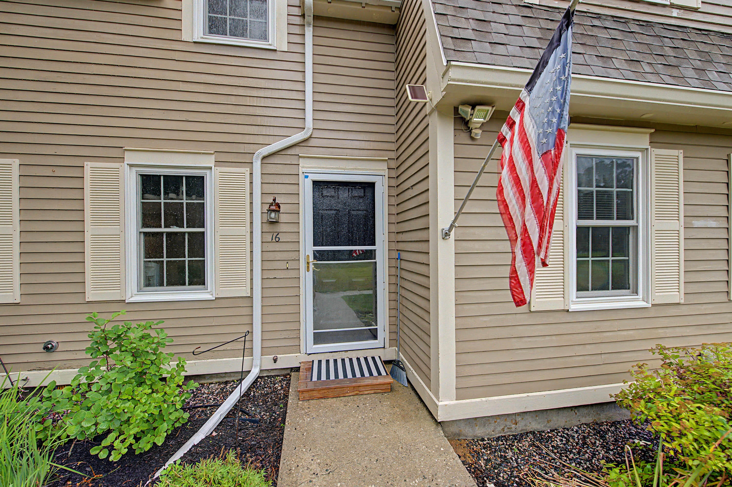 52 Blacksmith Road Unit #16 — photo