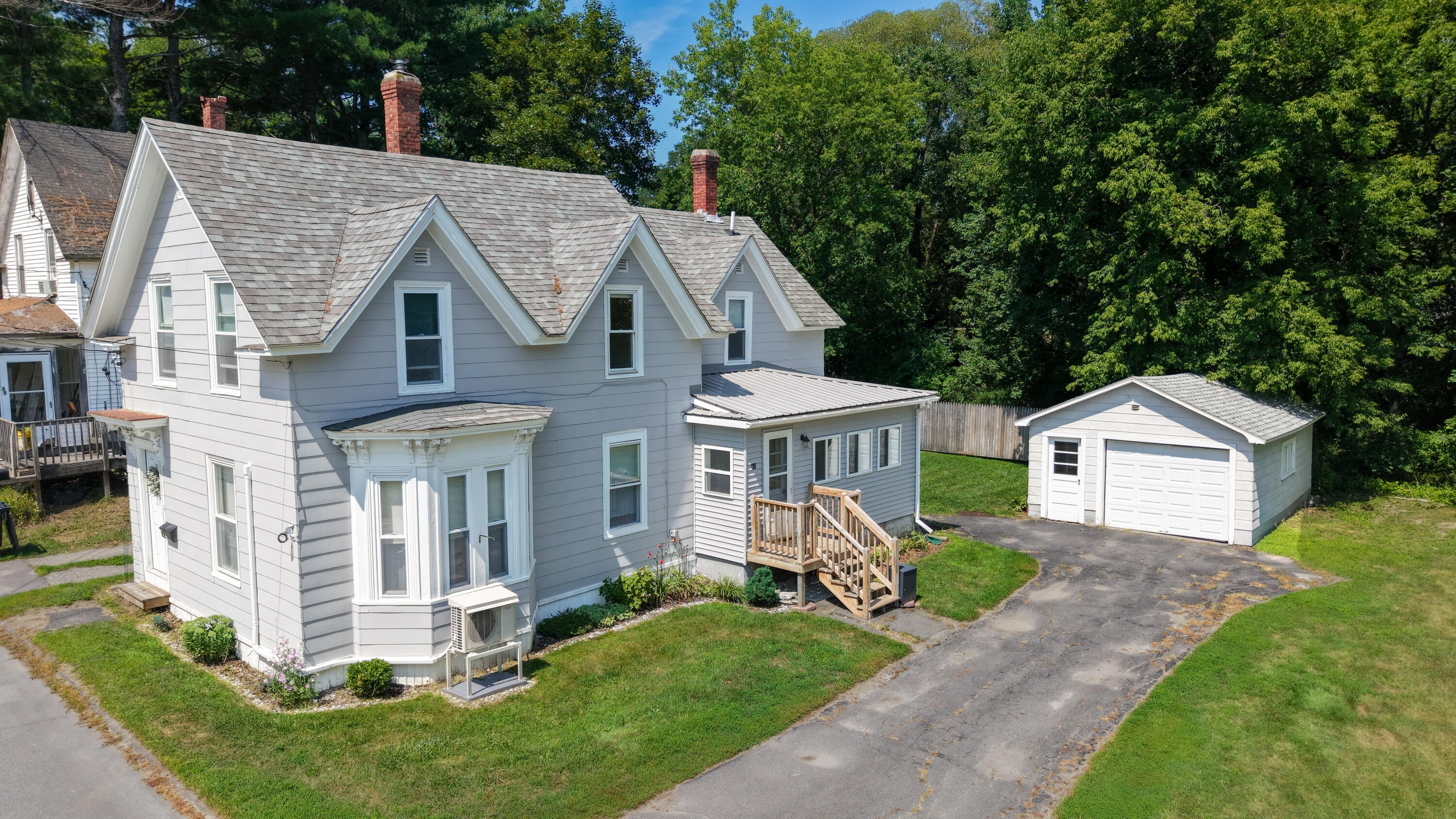 81 Pine Street — photo