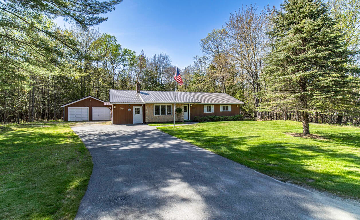 29 Fields Pond Road — photo