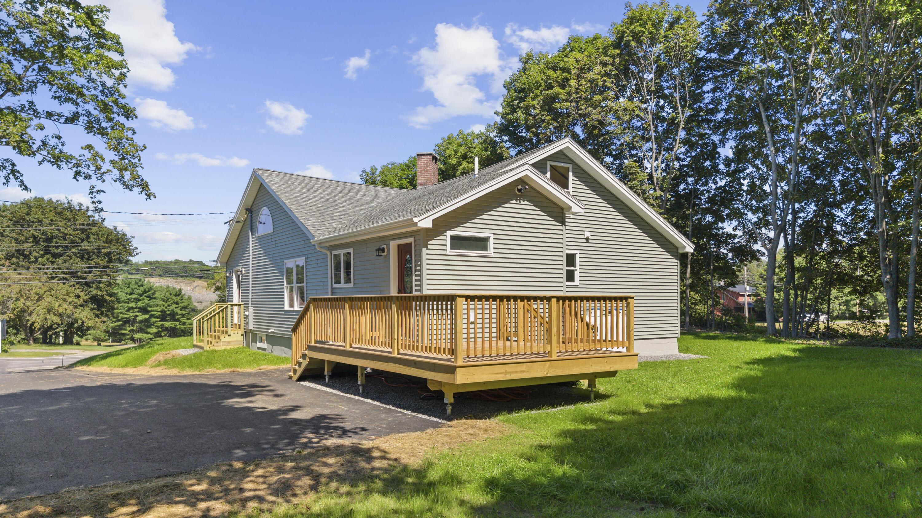 629 Riverside Drive, Augusta, ME 04330 — photo 3