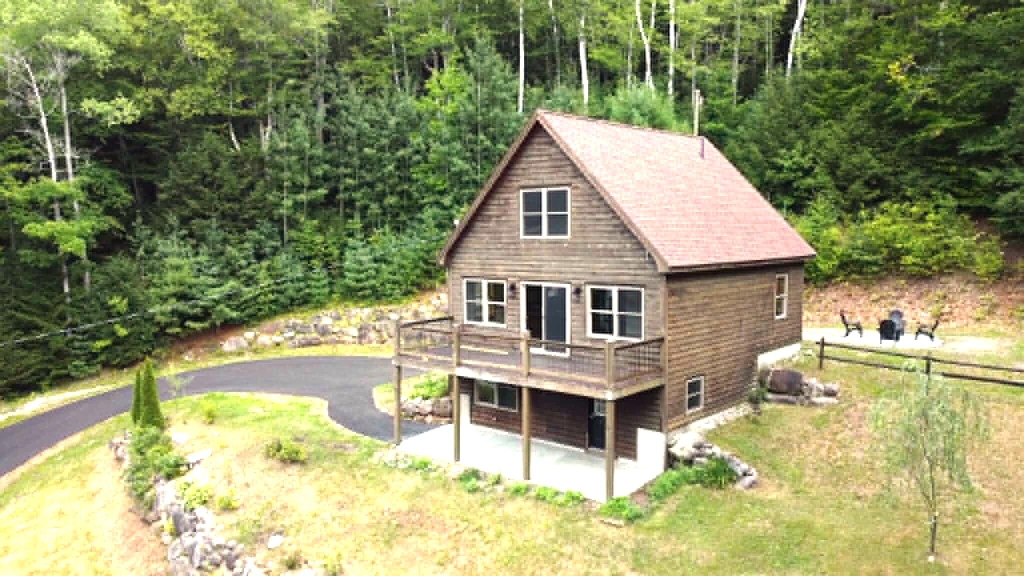585 Bear River Road — photo
