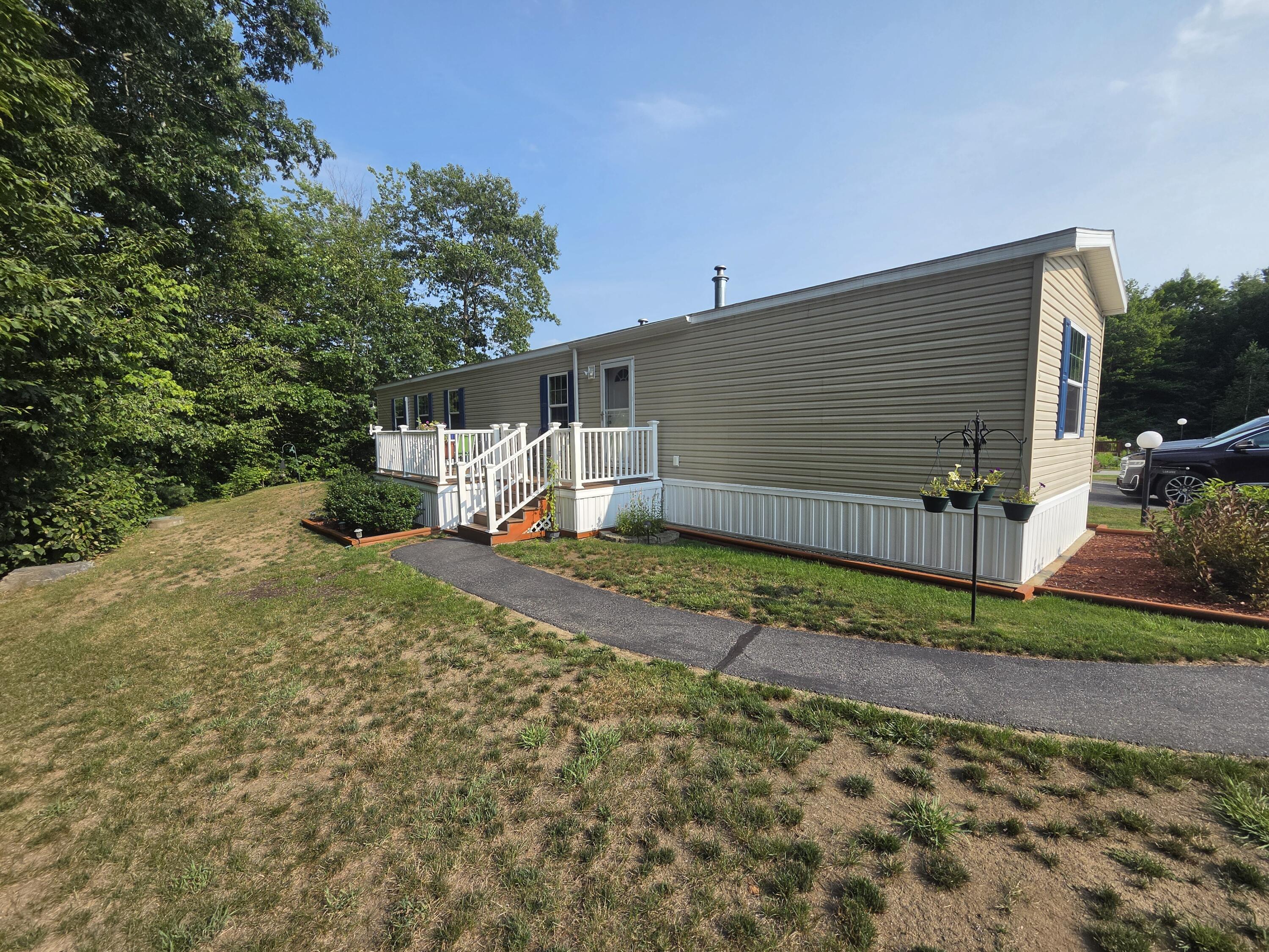 30 Hilltop Court — photo