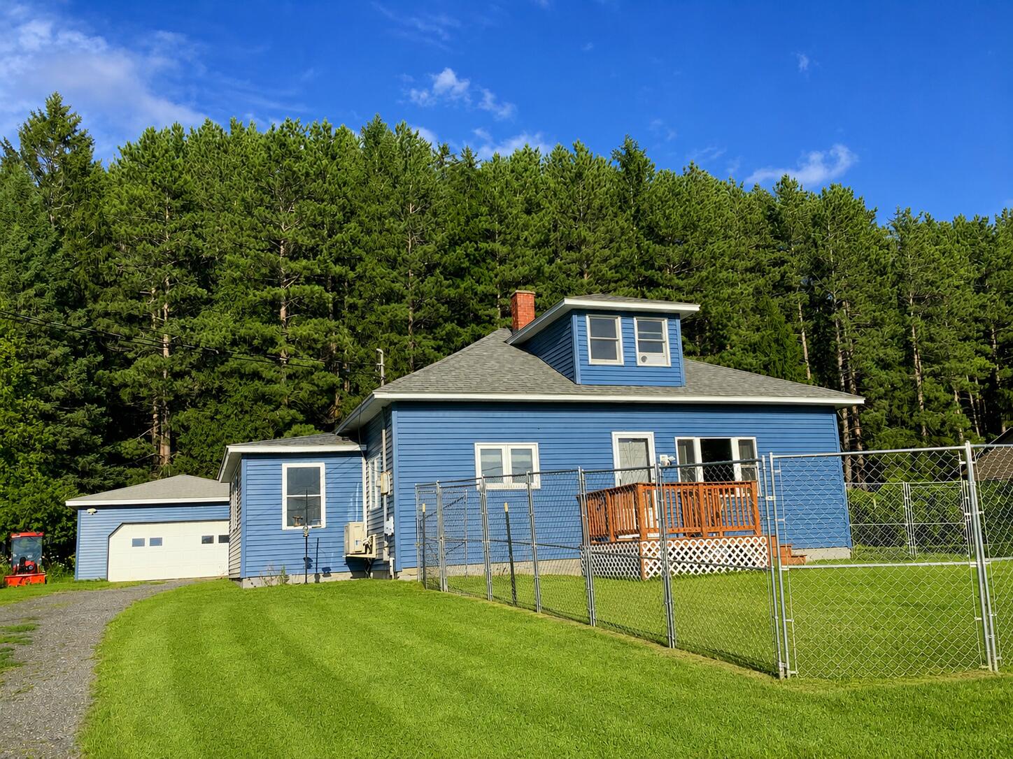516 E Presque Isle Road — photo