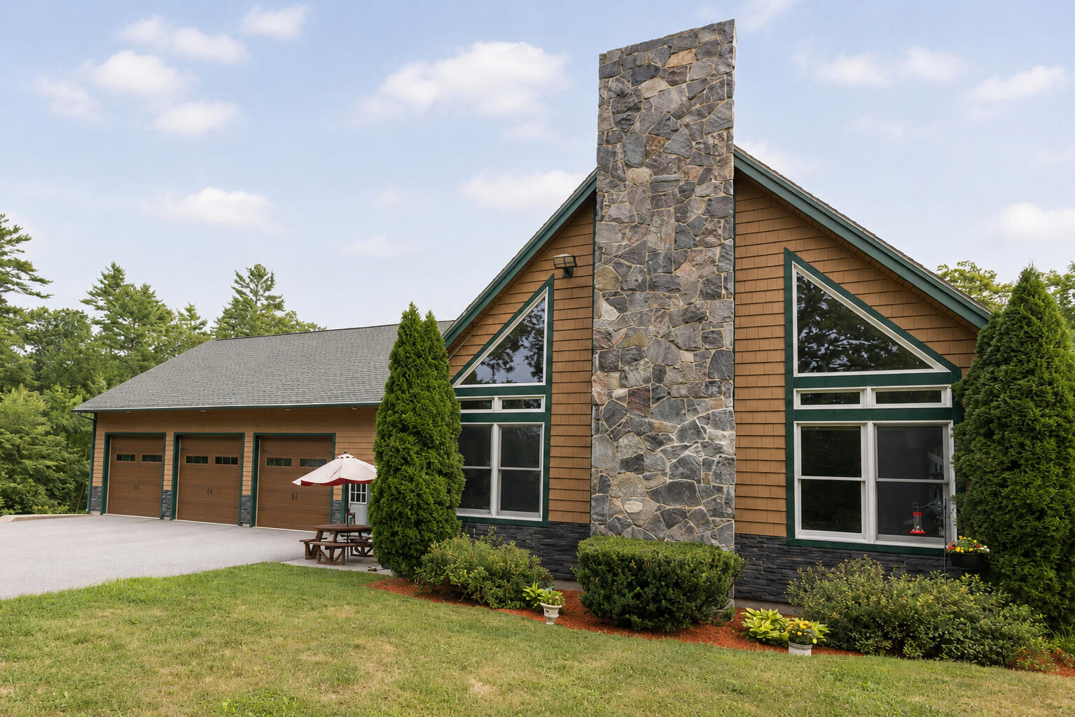 75 Laura Lane — photo
