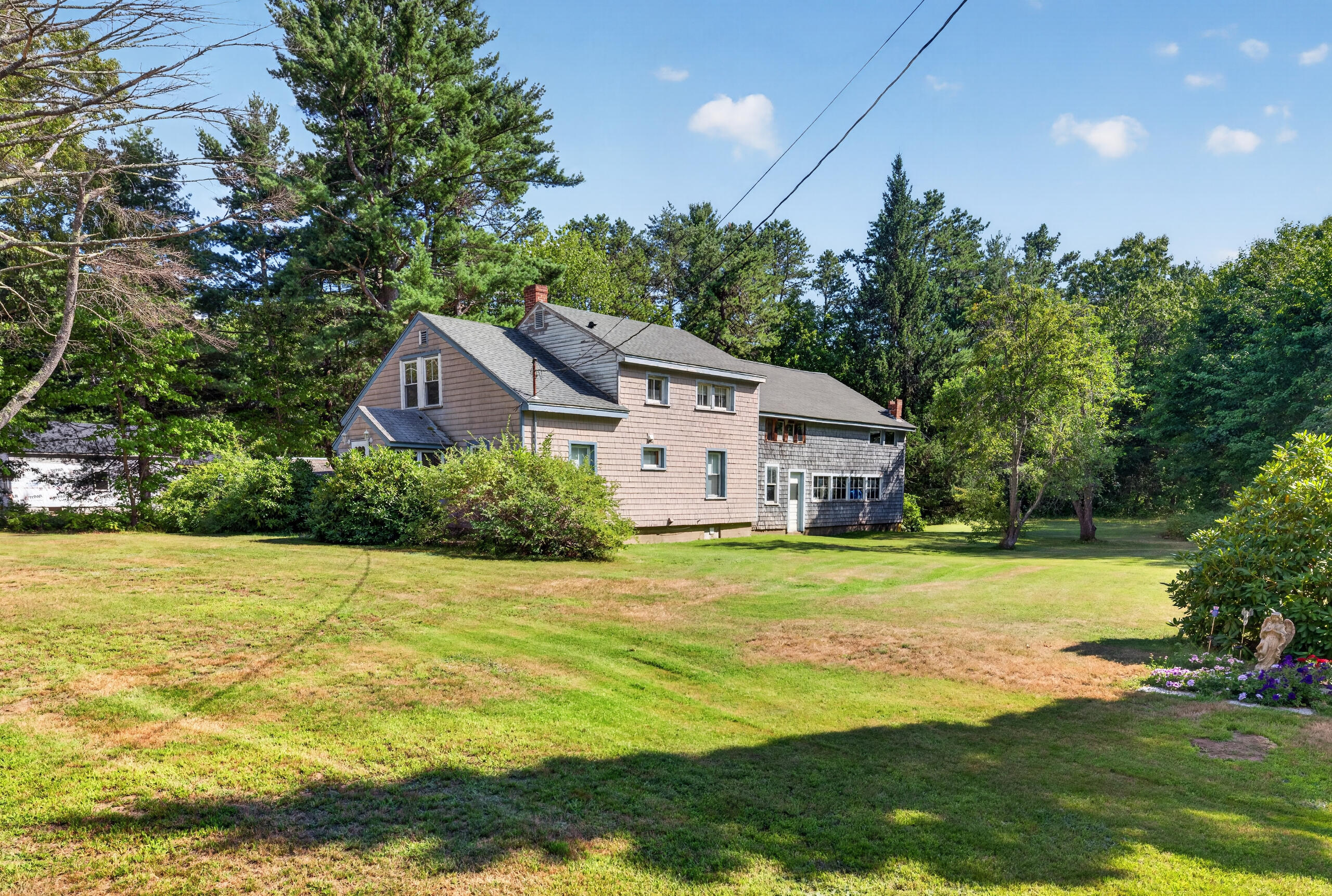 576 Alfred Road — photo