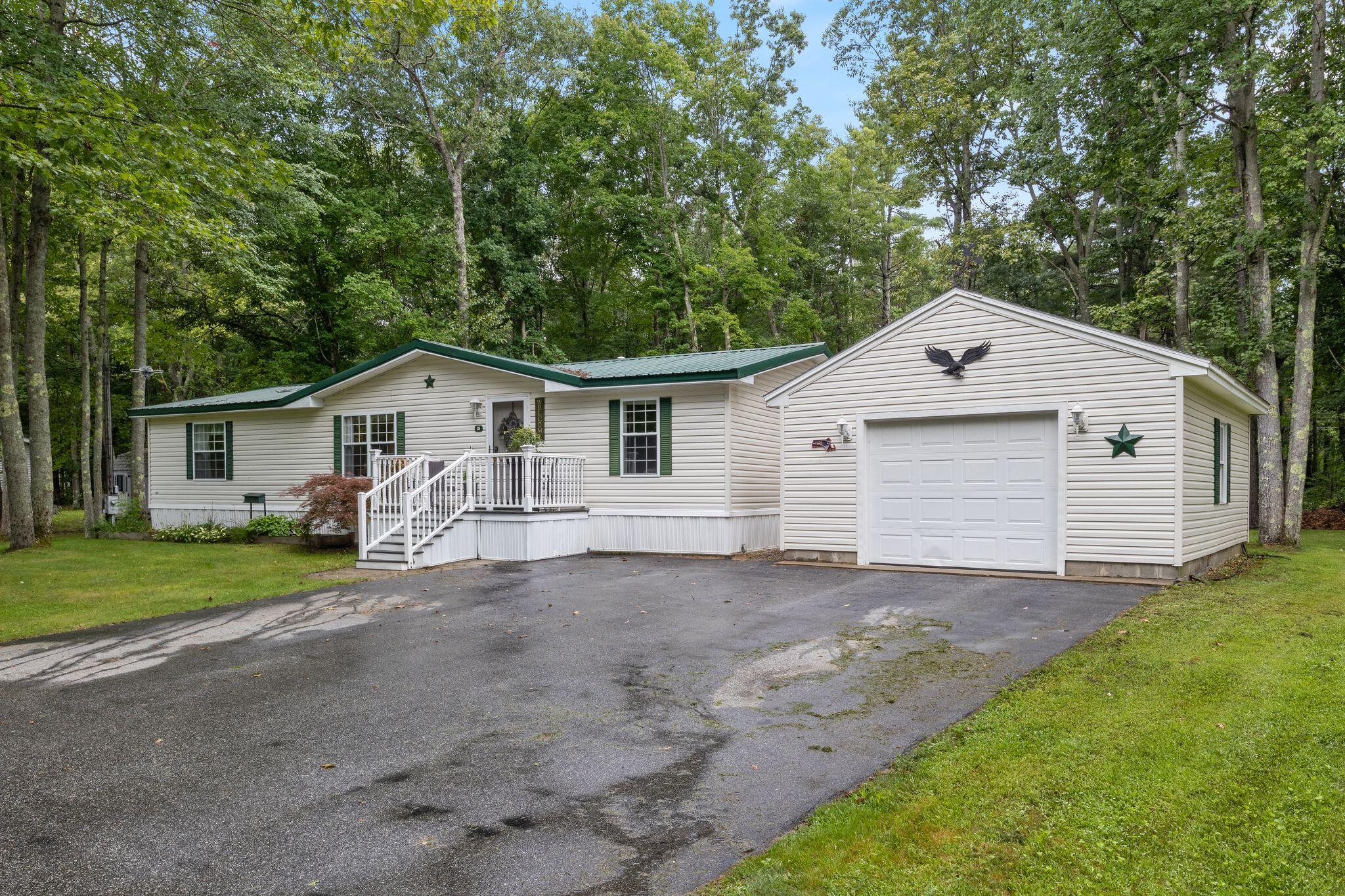 18 Marsh Brook Crossing — photo