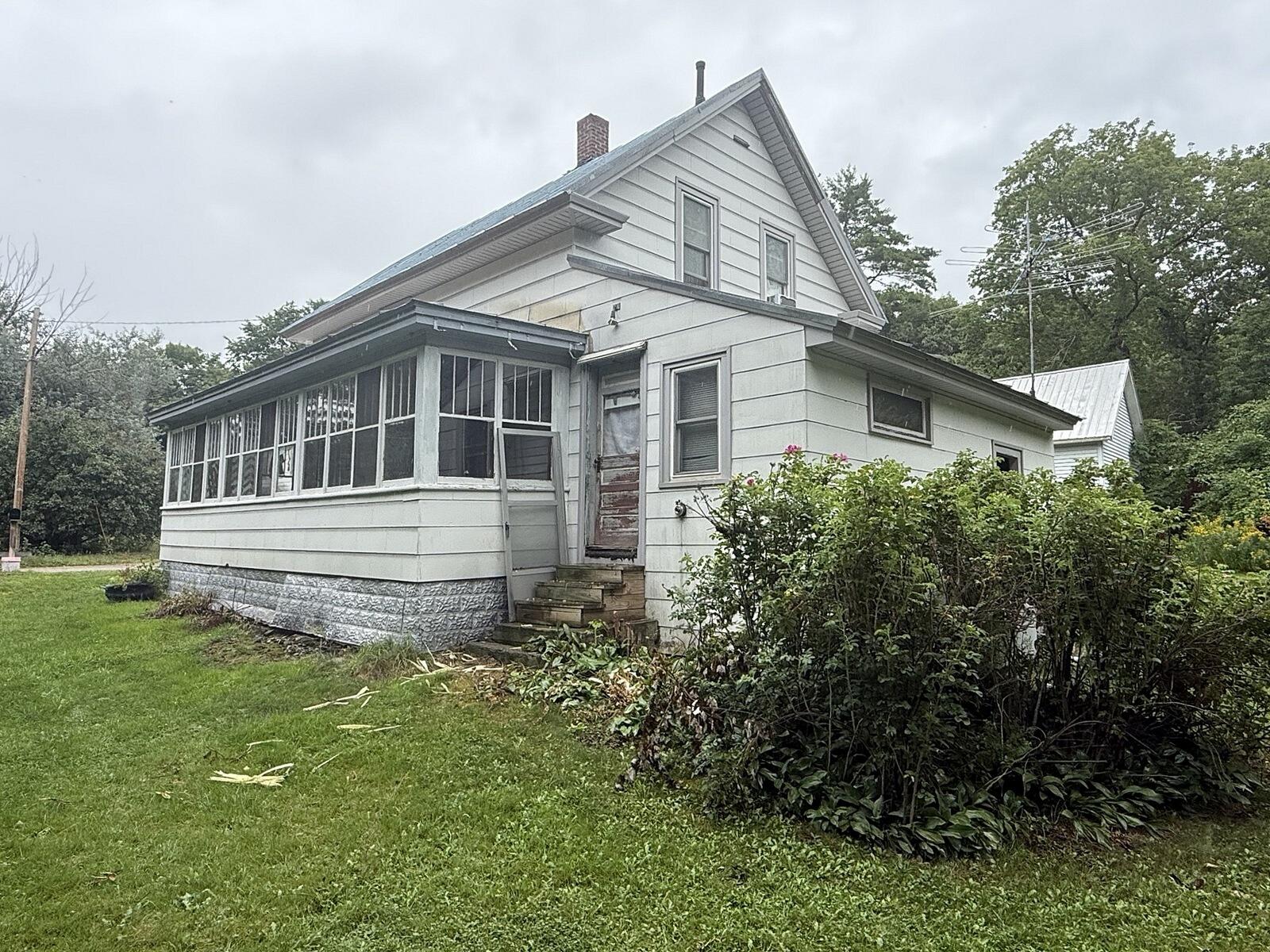 16 Elm Street — photo