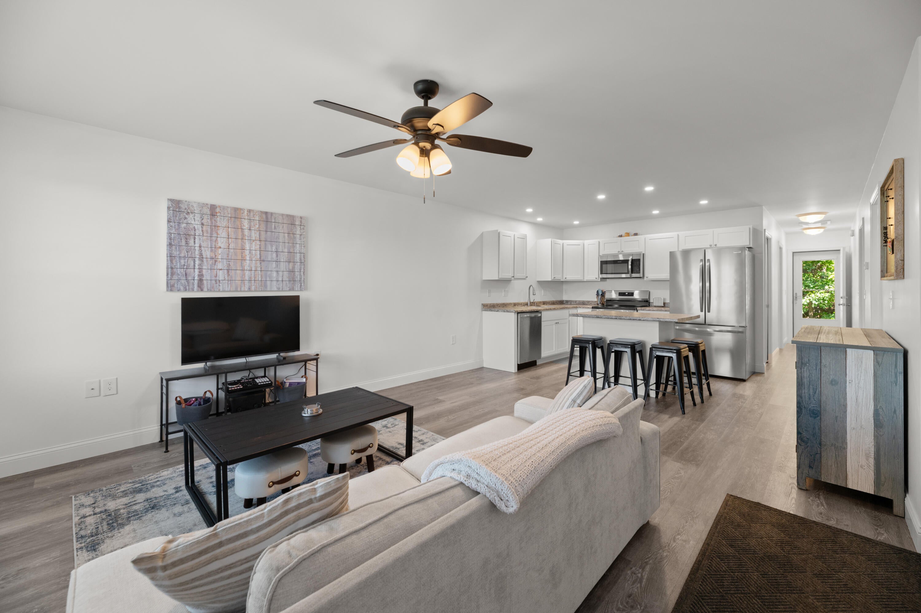27 Village Circle 2 — photo