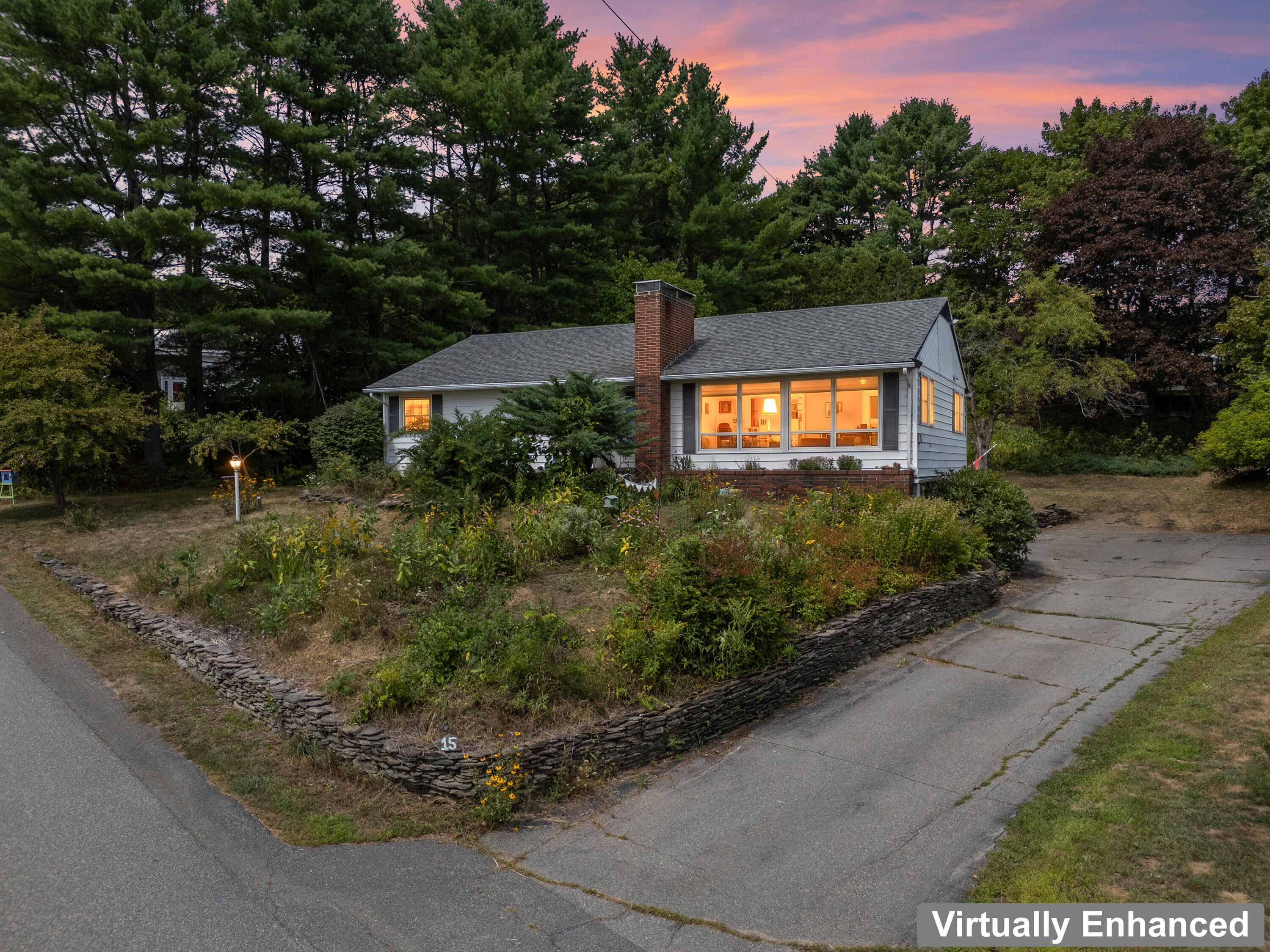 15 Mayflower Road — photo