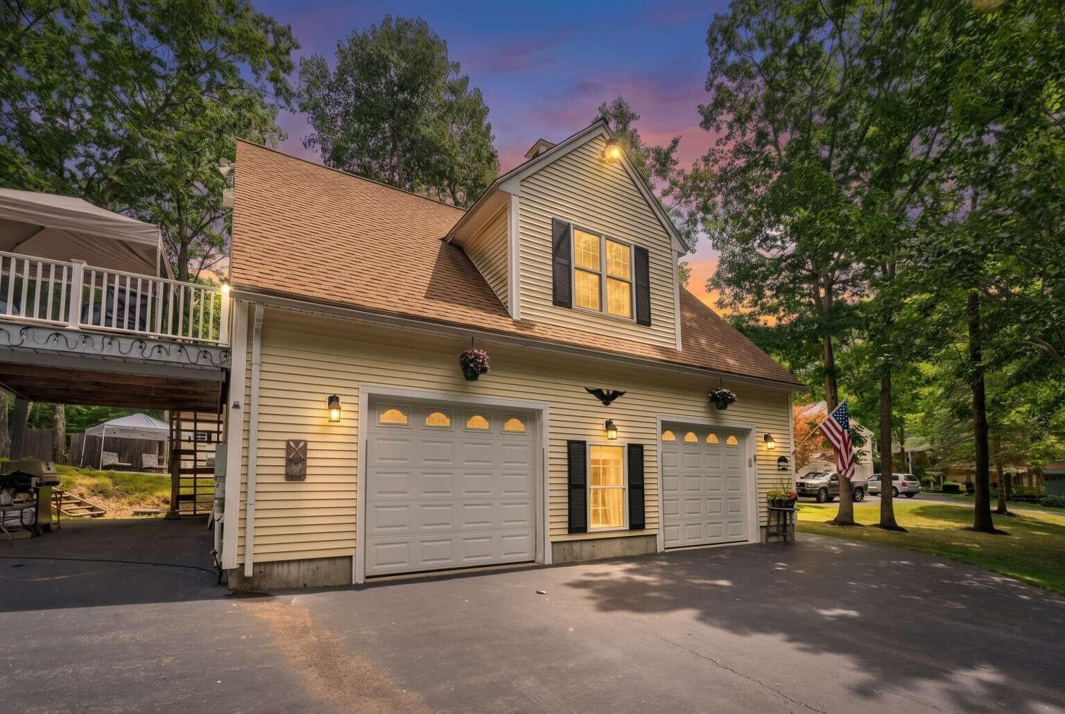 6 Betty Lane — photo