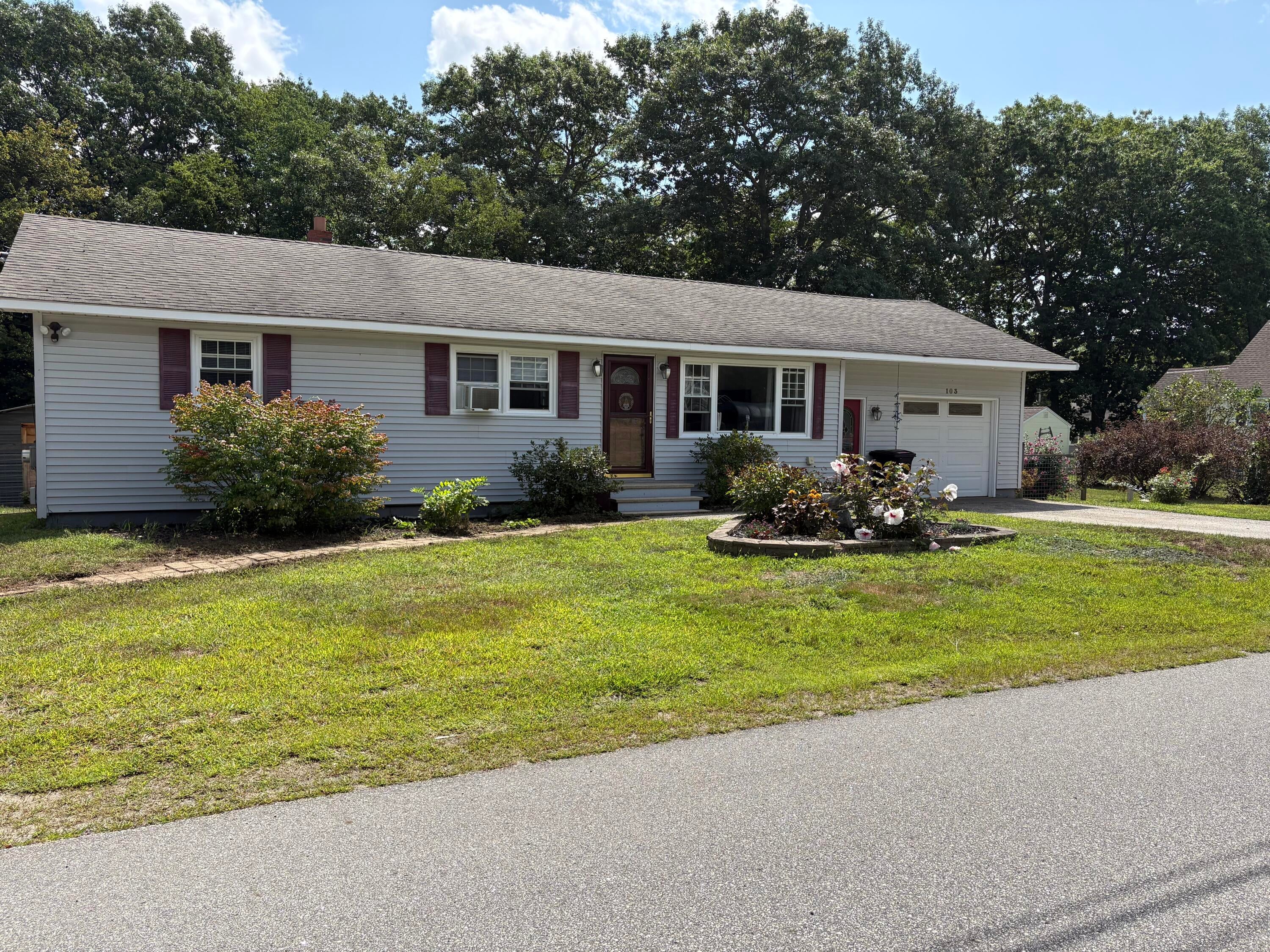 103 Grammar Street — photo