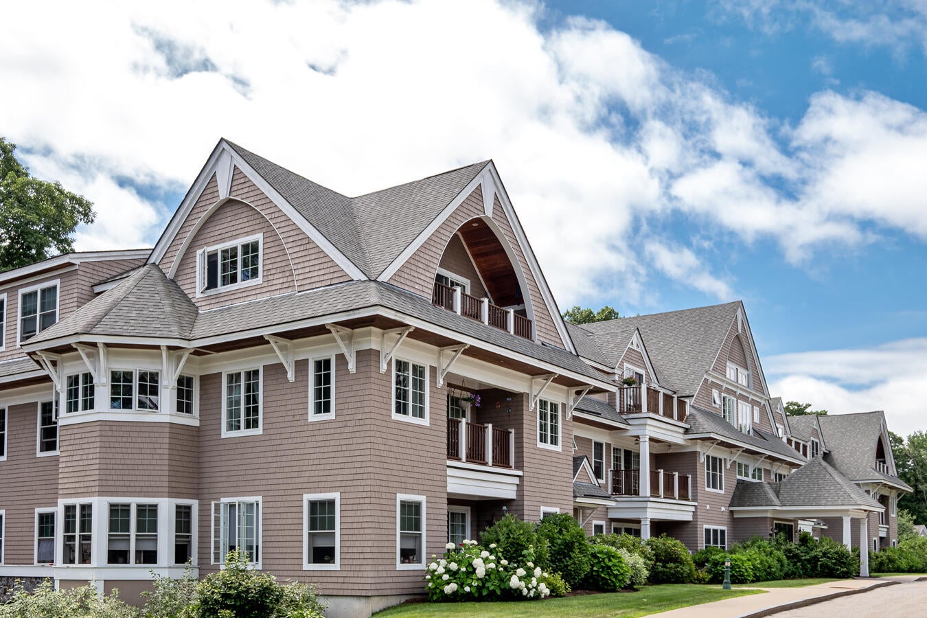 100 Shepards Cove Road F103 — photo