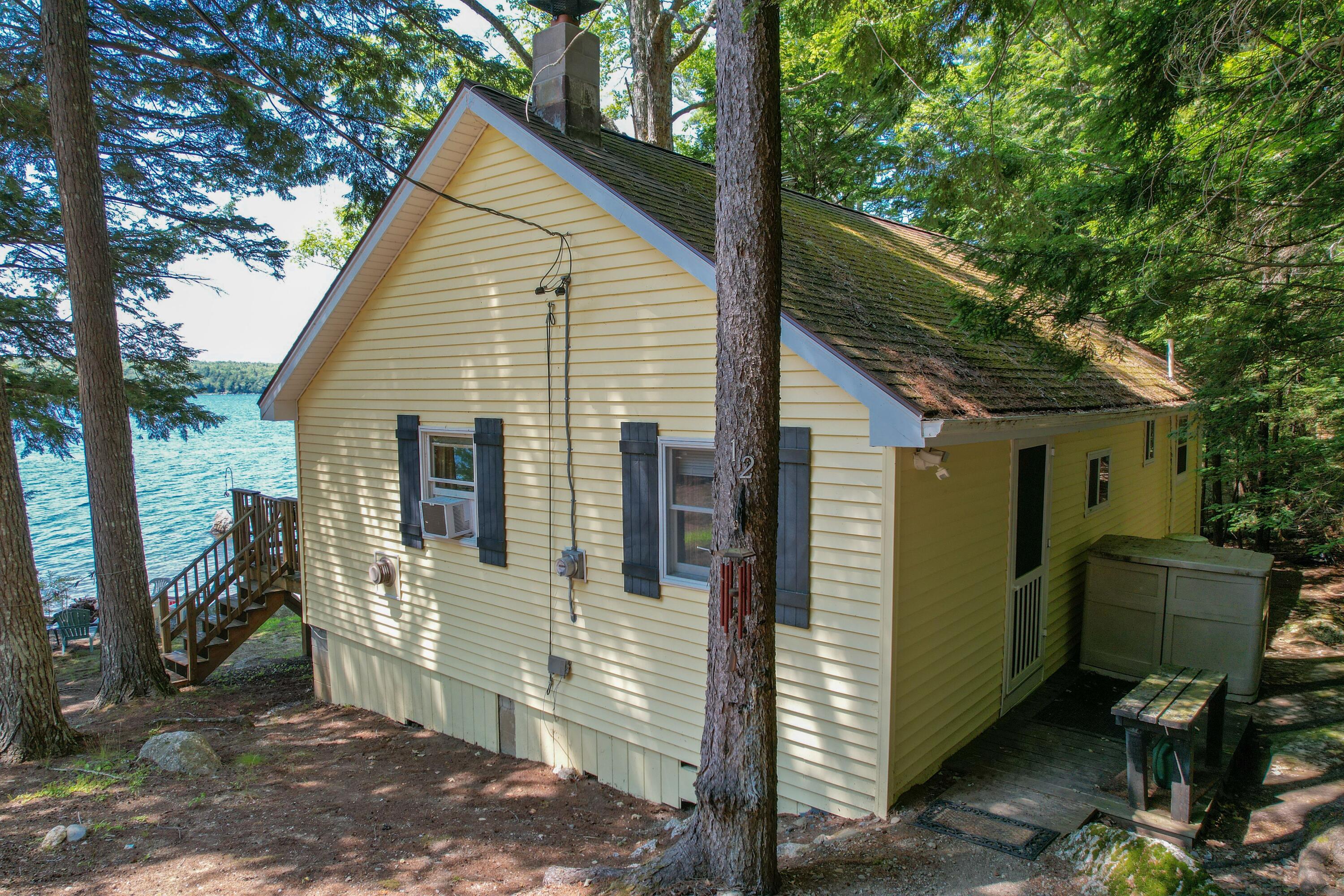 12 Emerald Way — photo