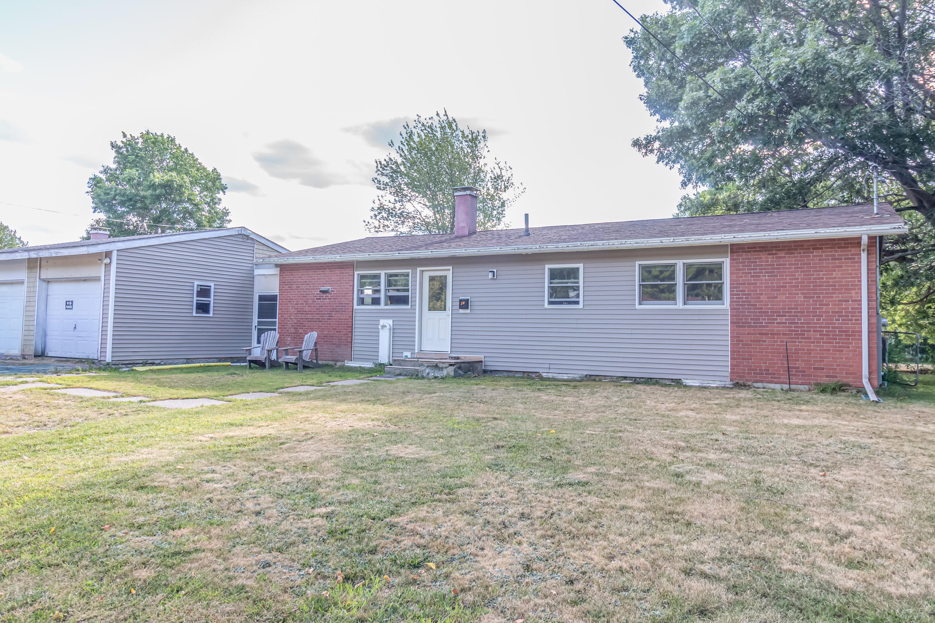 28 Randolph Drive — photo