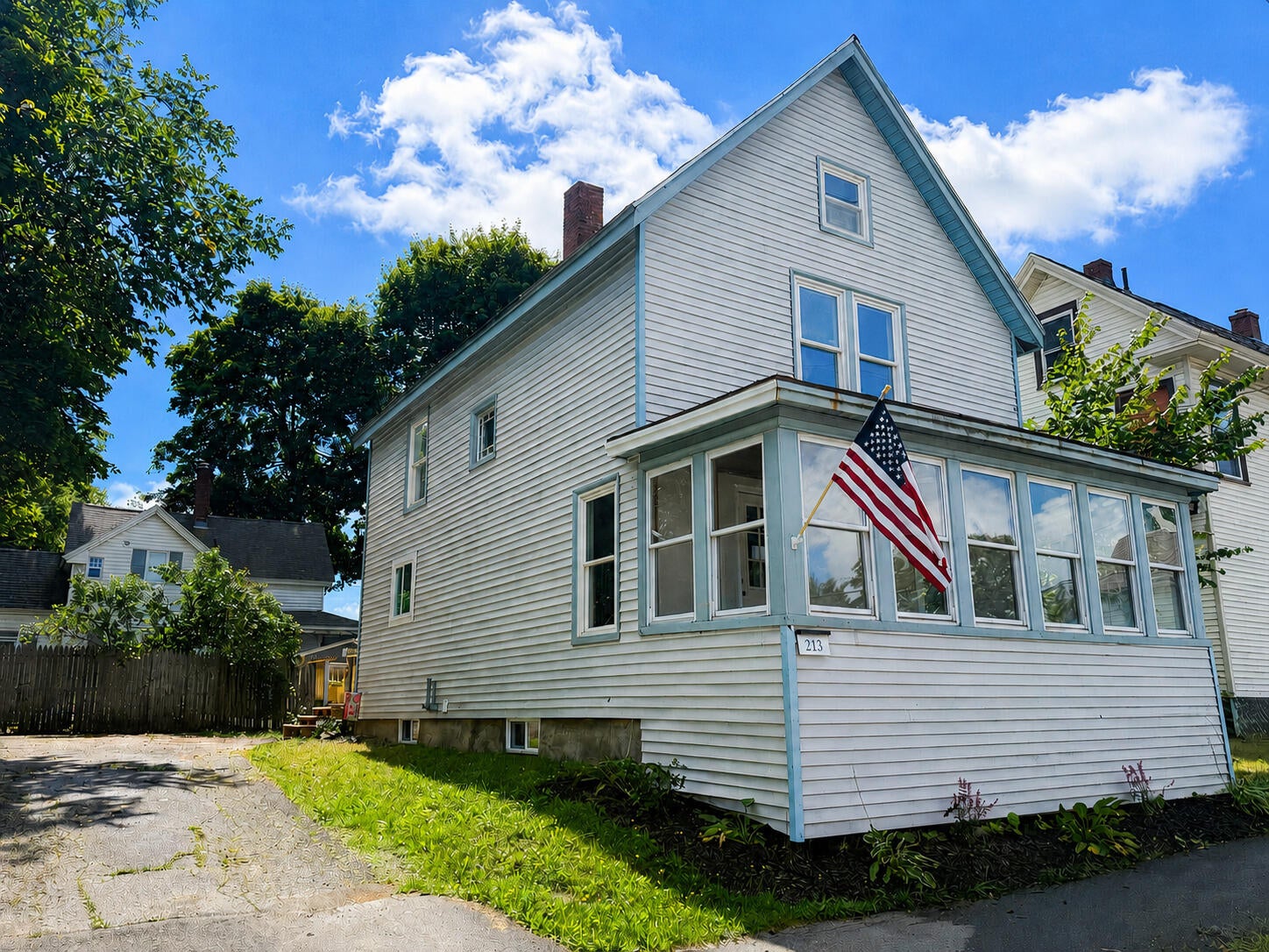 213 Garland Street — photo
