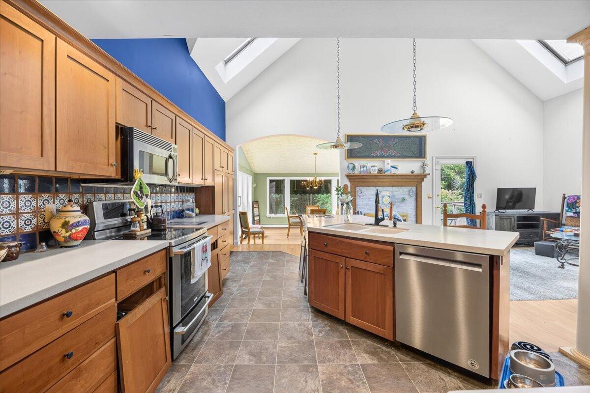 7 Lupine Court 7 — photo