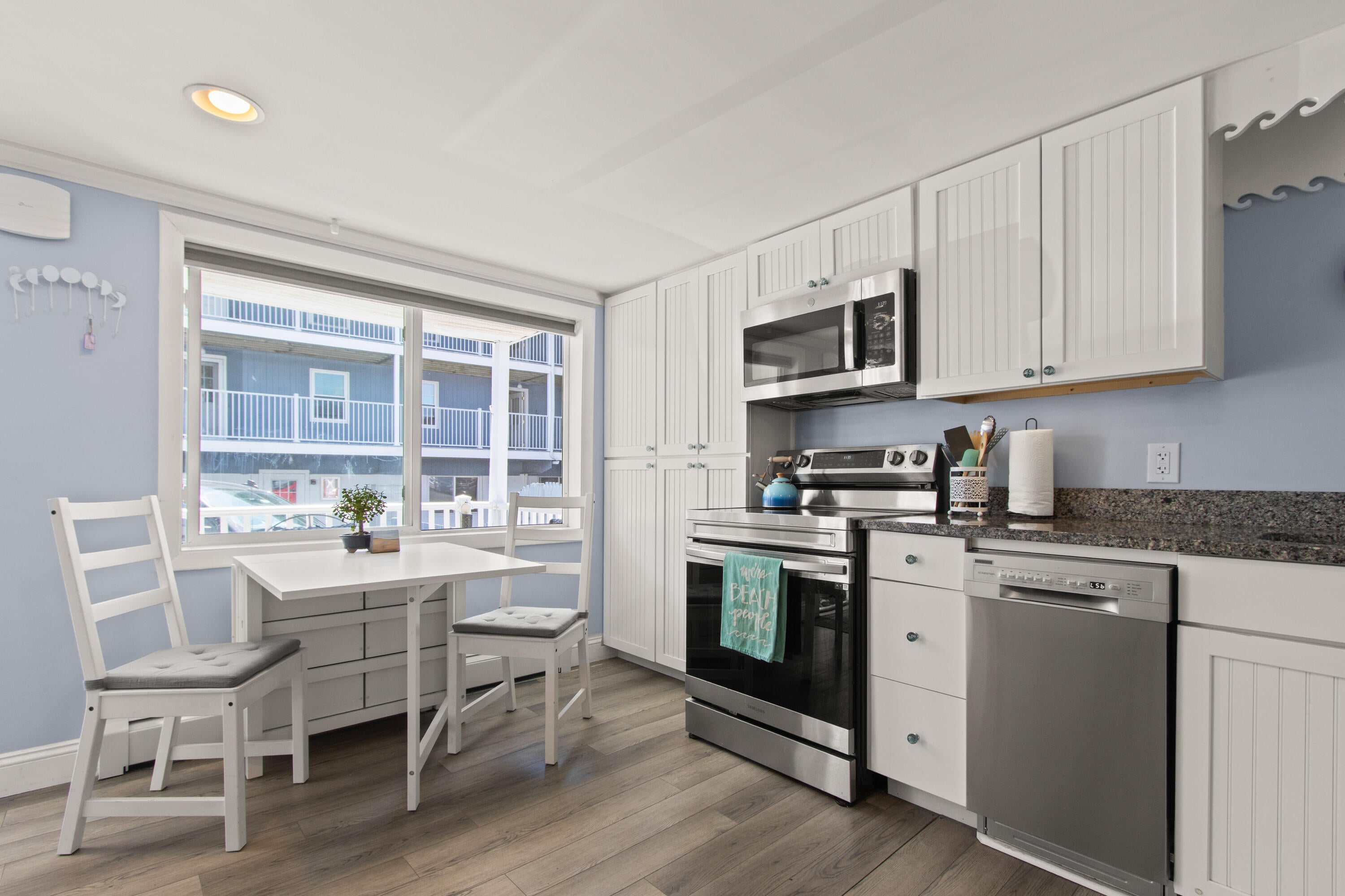 3 Bay Avenue 20 — photo