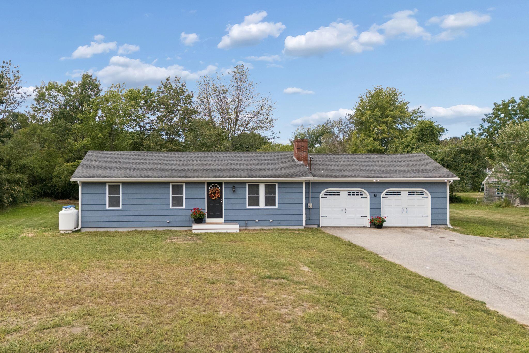 6 Ledgemere Drive — photo