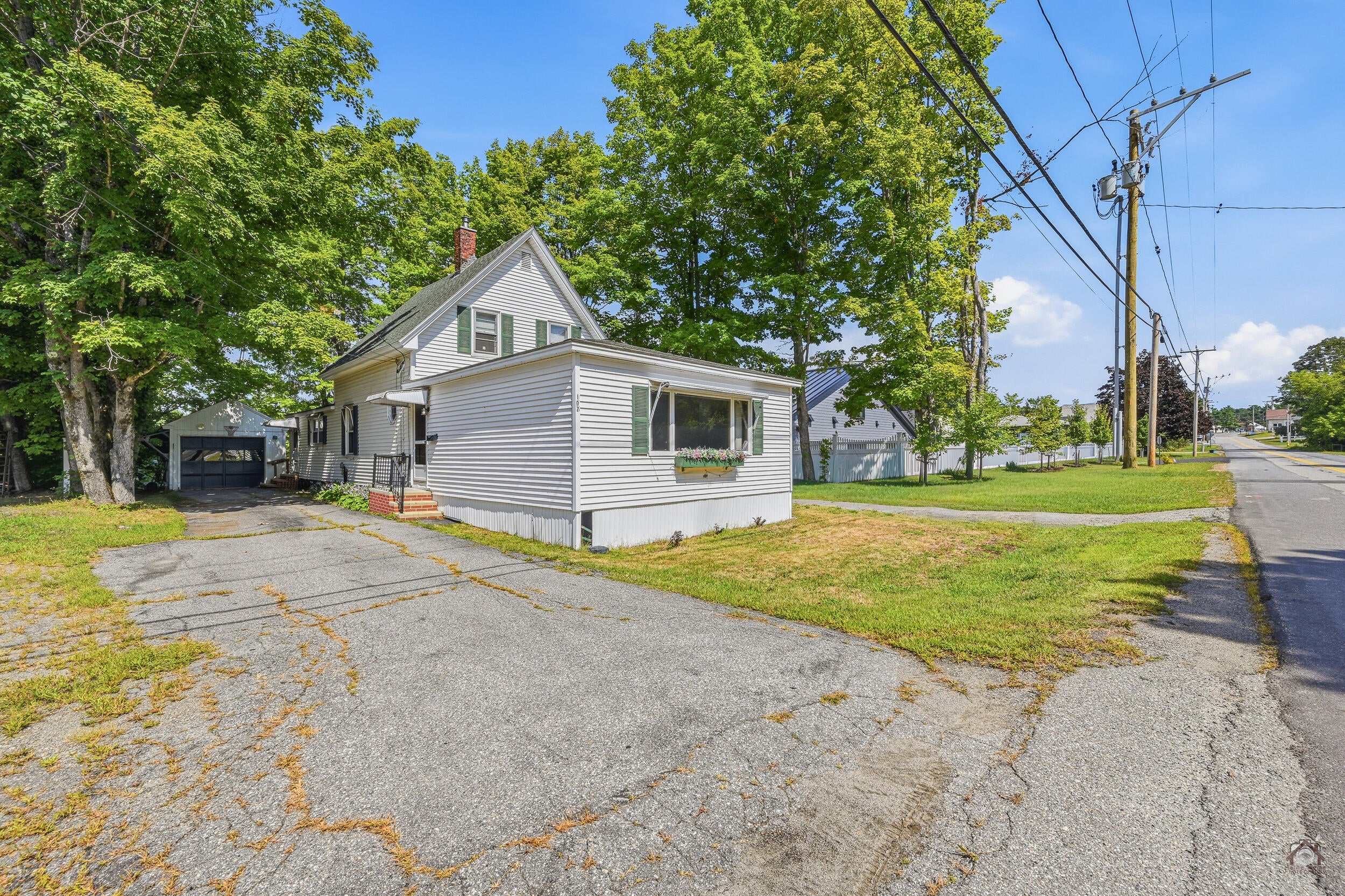 102 Kinderhook Street — photo