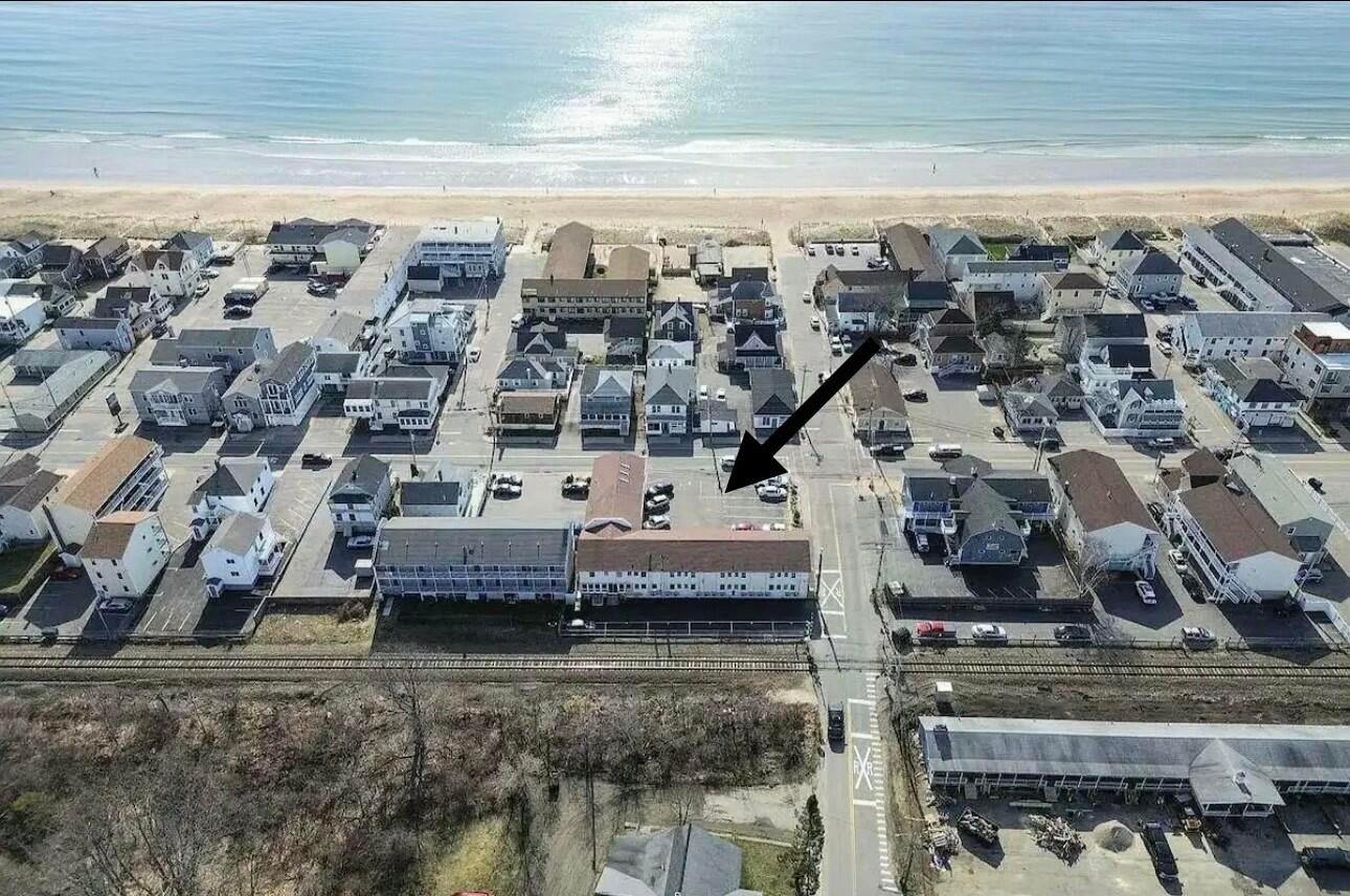 78 E Grand Avenue 110 — photo
