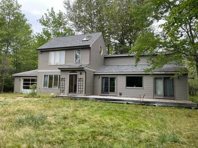 135 Burnell Drive — photo
