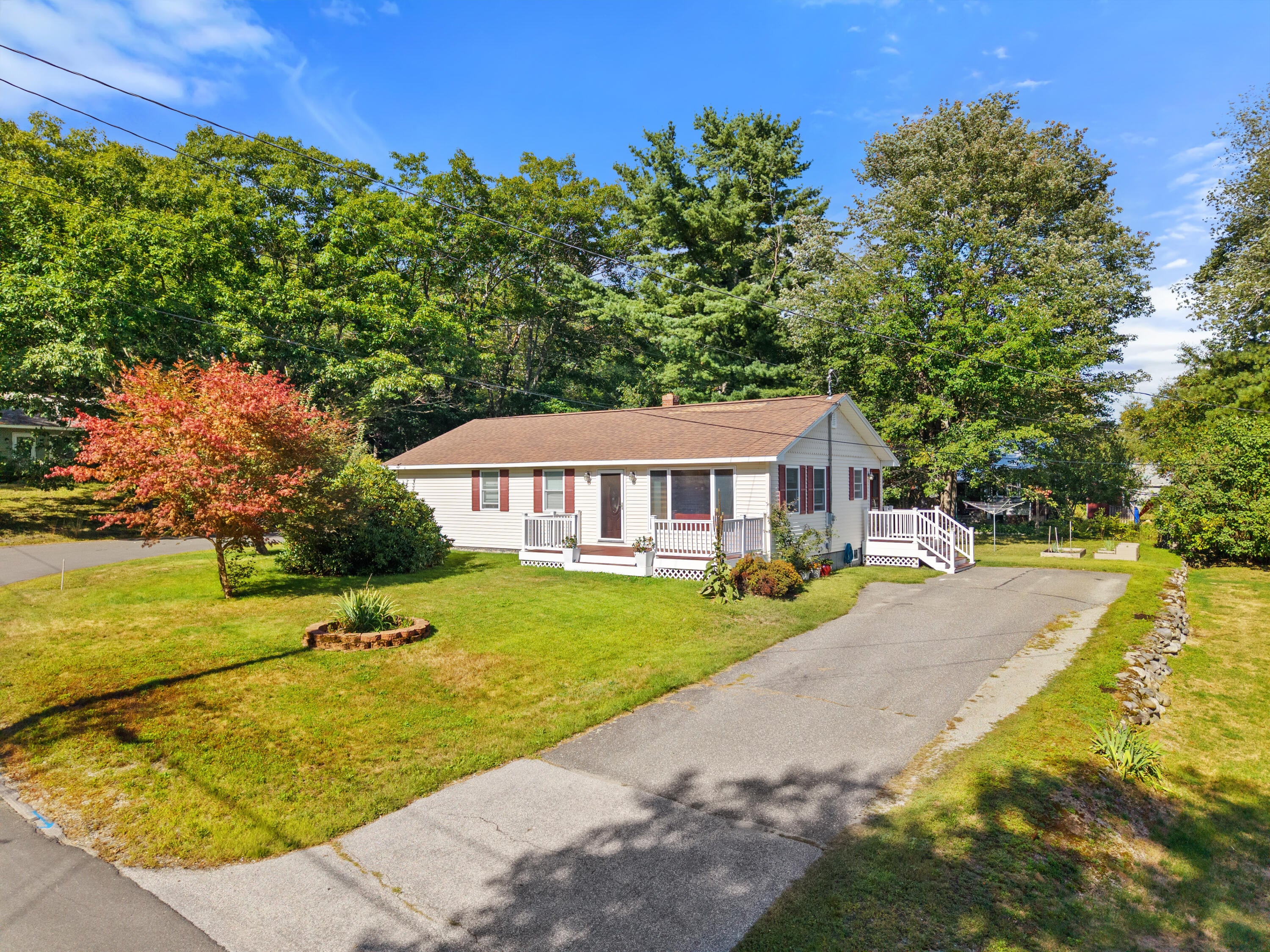 39 Holt Drive — photo